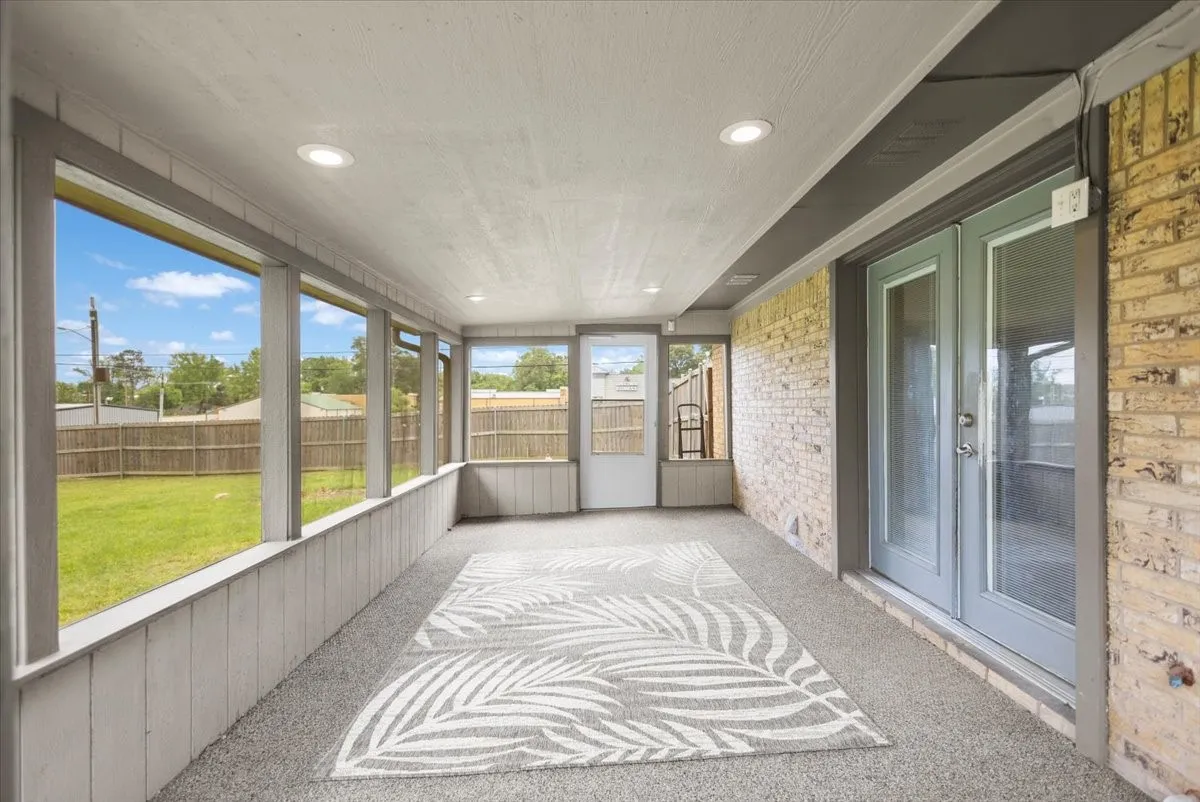 Screened Porch