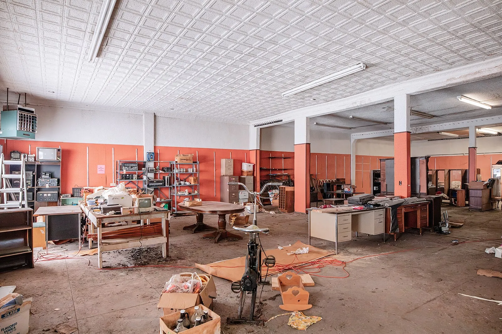 Warehouse For Sale in Mc Culloch County , 213 N Blackburn Street, Brady, Texas 76825, 0, 0, Garage spaces, 0 Sqft, built in 1928, Preowned, Price $96,000, mls#21240604, Real Estate Agent in Brady, Homes For Sale in Mc Culloch county, Homes For Sale in Brady, Realtor in Brady Texas, Real Estate Brokerage Independent Realty Texas, Luminita Cordes Realtor