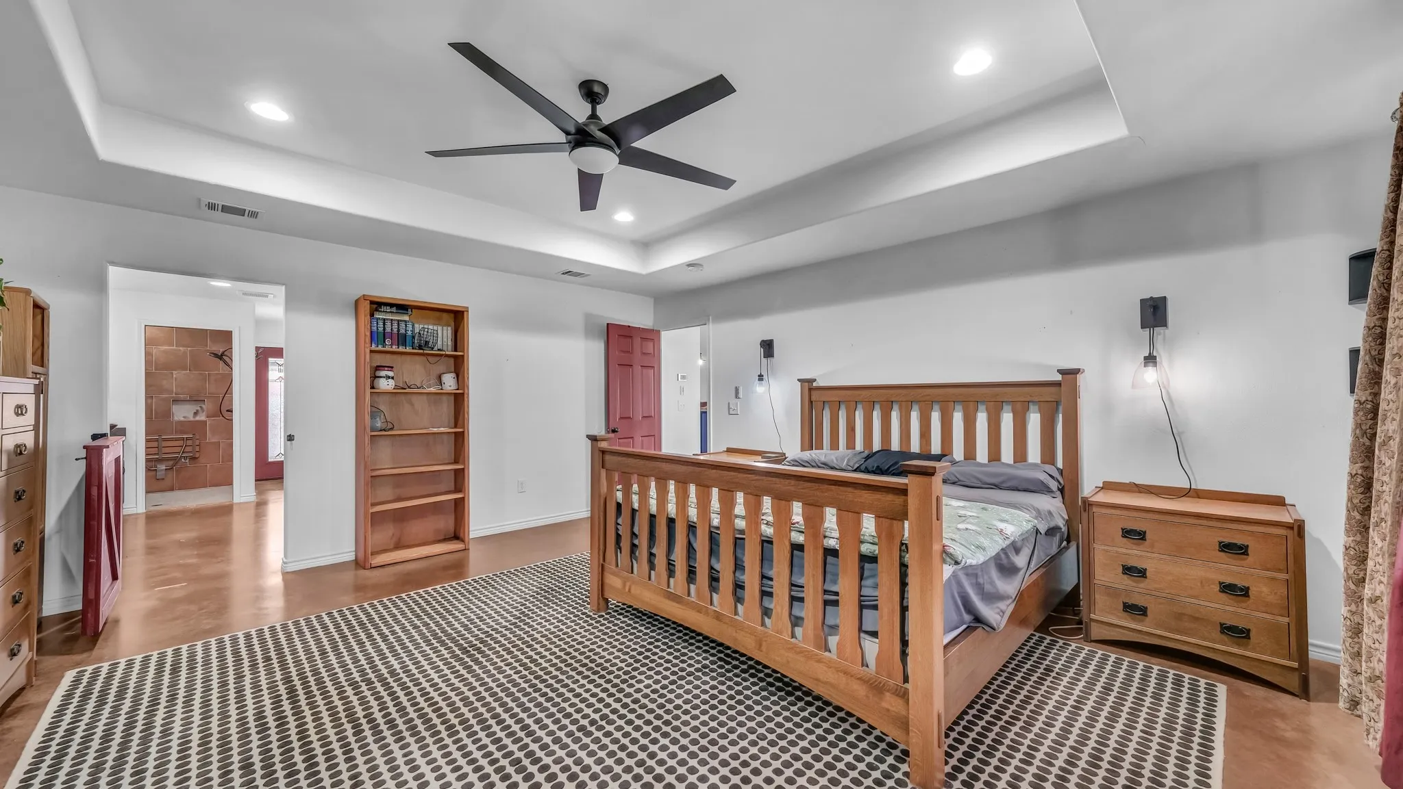 Single Family Residence For Sale in Johnson County , 5500 County Road 302, Grandview, Texas 76050, 3 Bedroom, 2 Bathroom, Garage spaces, 2,400 Sqft, built in 2020, Preowned, mls#21244859, Real Estate Agent in Grandview, Homes For Sale in Johnson county, Homes For Sale in Grandview, Realtor in Grandview Texas, Real Estate Brokerage Independent Realty Texas, Luminita Cordes Realtor