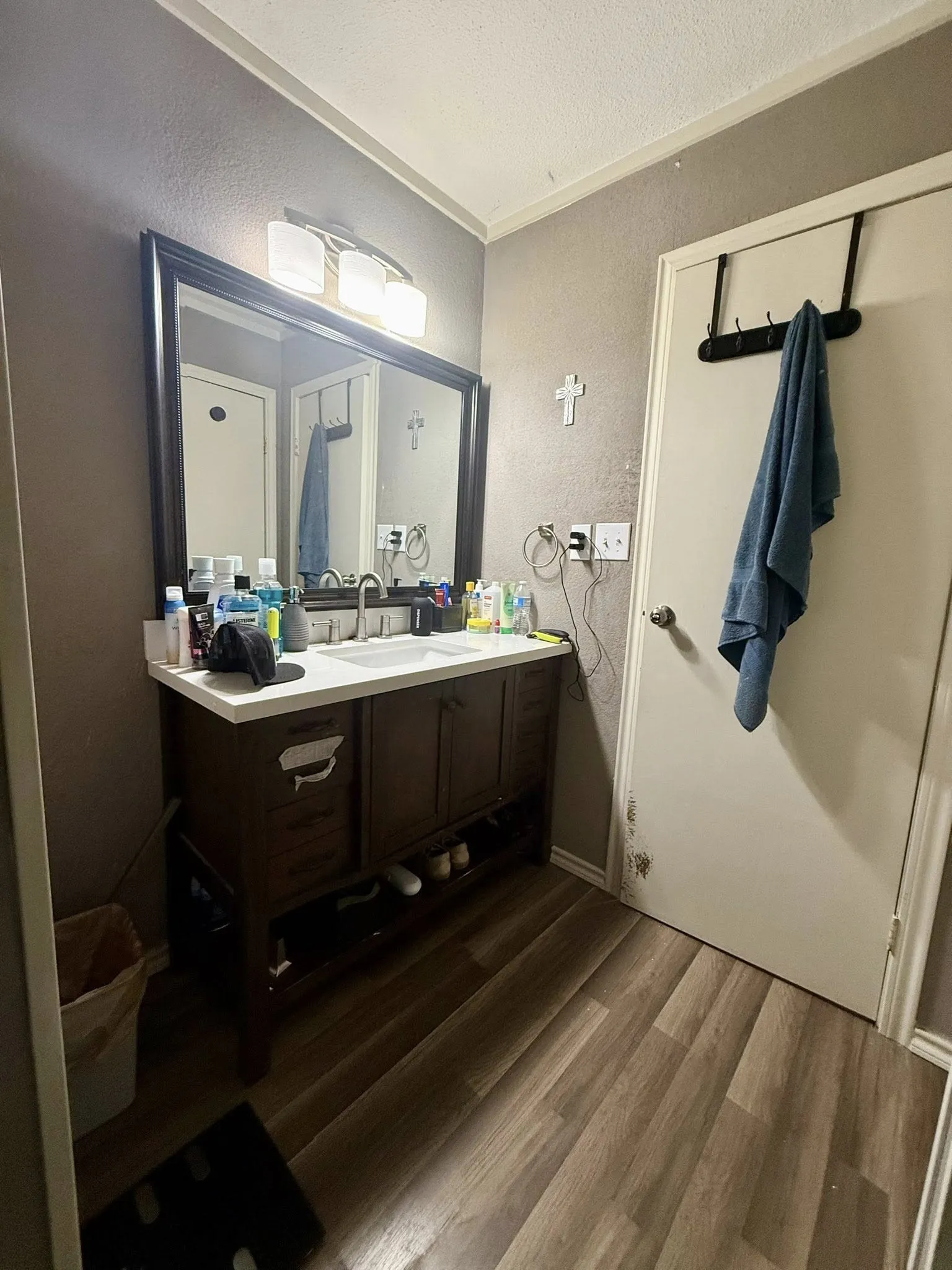Single Family Residence For Sale in Parker County , 608 Beverly Drive, Willow Park, Texas 76008, 3 Bedrooms, 2 Bathrooms, Garage spaces, 2,040 Sqft, built in 1988, Price $280,000, mls#21225571, Real Estate Agent in Willow Park, Homes For Sale in Parker county, Homes For Sale in Willow Park, Realtor in Willow Park Texas, Real Estate Brokerage Independent Realty Texas, Luminita Cordes Realtor