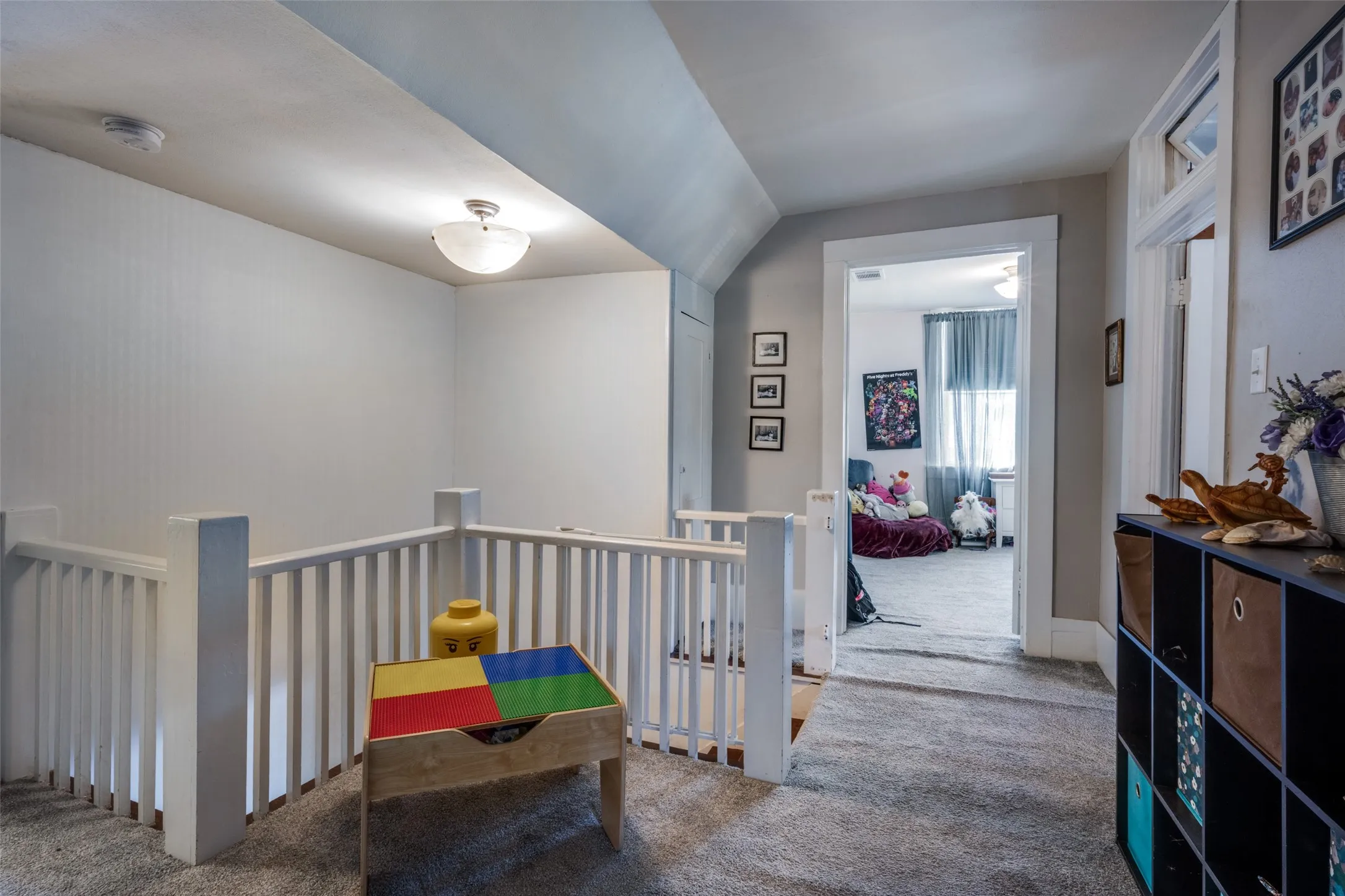 Single Family Residence For Sale in Montague County , 310 E Tarrant Street, Bowie, Texas 76230, 4 Bedroom, 3 Bathroom, 3 Garage spaces, 2,684 Sqft, built in 1907, Preowned, mls#21245306, Real Estate Agent in Bowie, Homes For Sale in Montague county, Homes For Sale in Bowie, Realtor in Bowie Texas, Real Estate Brokerage Independent Realty Texas, Luminita Cordes Realtor