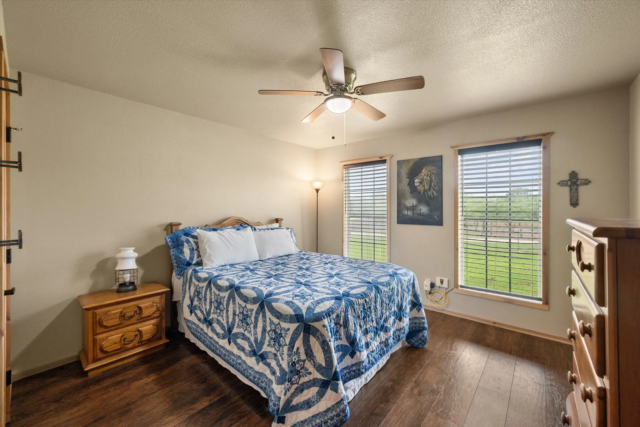 Single Family Residence For Sale in Navarro County , 130 SE County Road 3085, Corsicana, Texas 75109, 4 Bedroom, 3 Bathroom, 2 Garage spaces, 2,699 Sqft, built in 2019, Preowned, Price $539,000, mls#21236226, Real Estate Agent in Corsicana, Homes For Sale in Navarro county, Homes For Sale in Corsicana, Realtor in Corsicana Texas, Real Estate Brokerage Independent Realty Texas, Luminita Cordes Realtor
