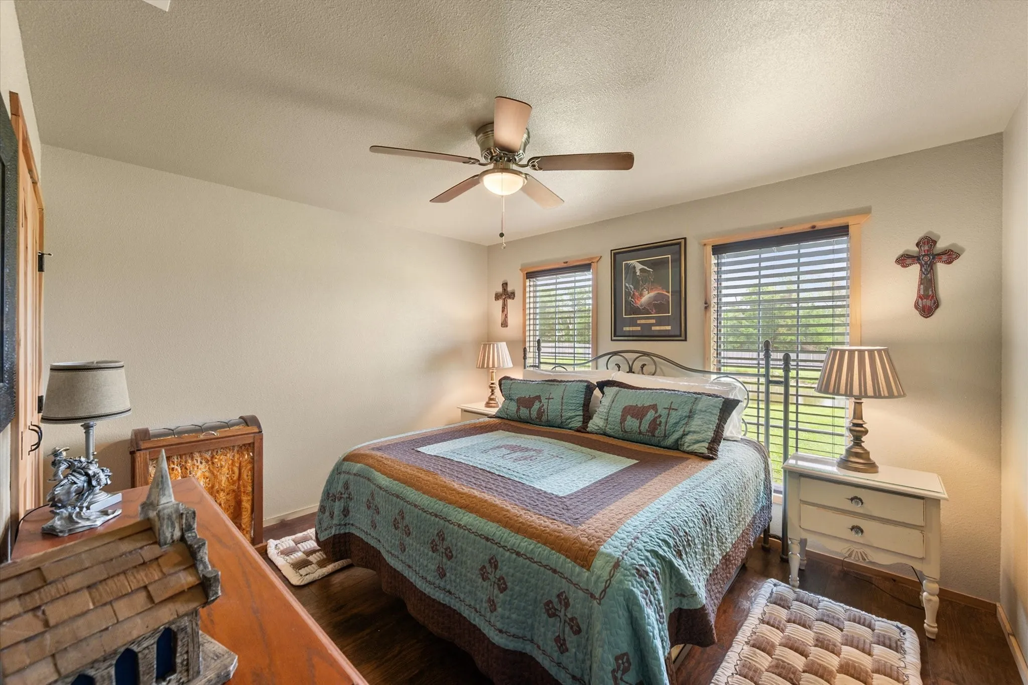 Single Family Residence For Sale in Navarro County , 130 SE County Road 3085, Corsicana, Texas 75109, 4 Bedroom, 3 Bathroom, 2 Garage spaces, 2,699 Sqft, built in 2019, Preowned, Price $539,000, mls#21236226, Real Estate Agent in Corsicana, Homes For Sale in Navarro county, Homes For Sale in Corsicana, Realtor in Corsicana Texas, Real Estate Brokerage Independent Realty Texas, Luminita Cordes Realtor