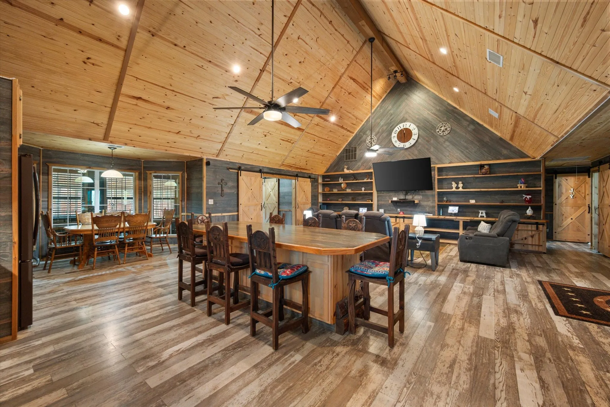 Single Family Residence For Sale in Navarro County , 130 SE County Road 3085, Corsicana, Texas 75109, 4 Bedroom, 3 Bathroom, 2 Garage spaces, 2,699 Sqft, built in 2019, Preowned, Price $539,000, mls#21236226, Real Estate Agent in Corsicana, Homes For Sale in Navarro county, Homes For Sale in Corsicana, Realtor in Corsicana Texas, Real Estate Brokerage Independent Realty Texas, Luminita Cordes Realtor