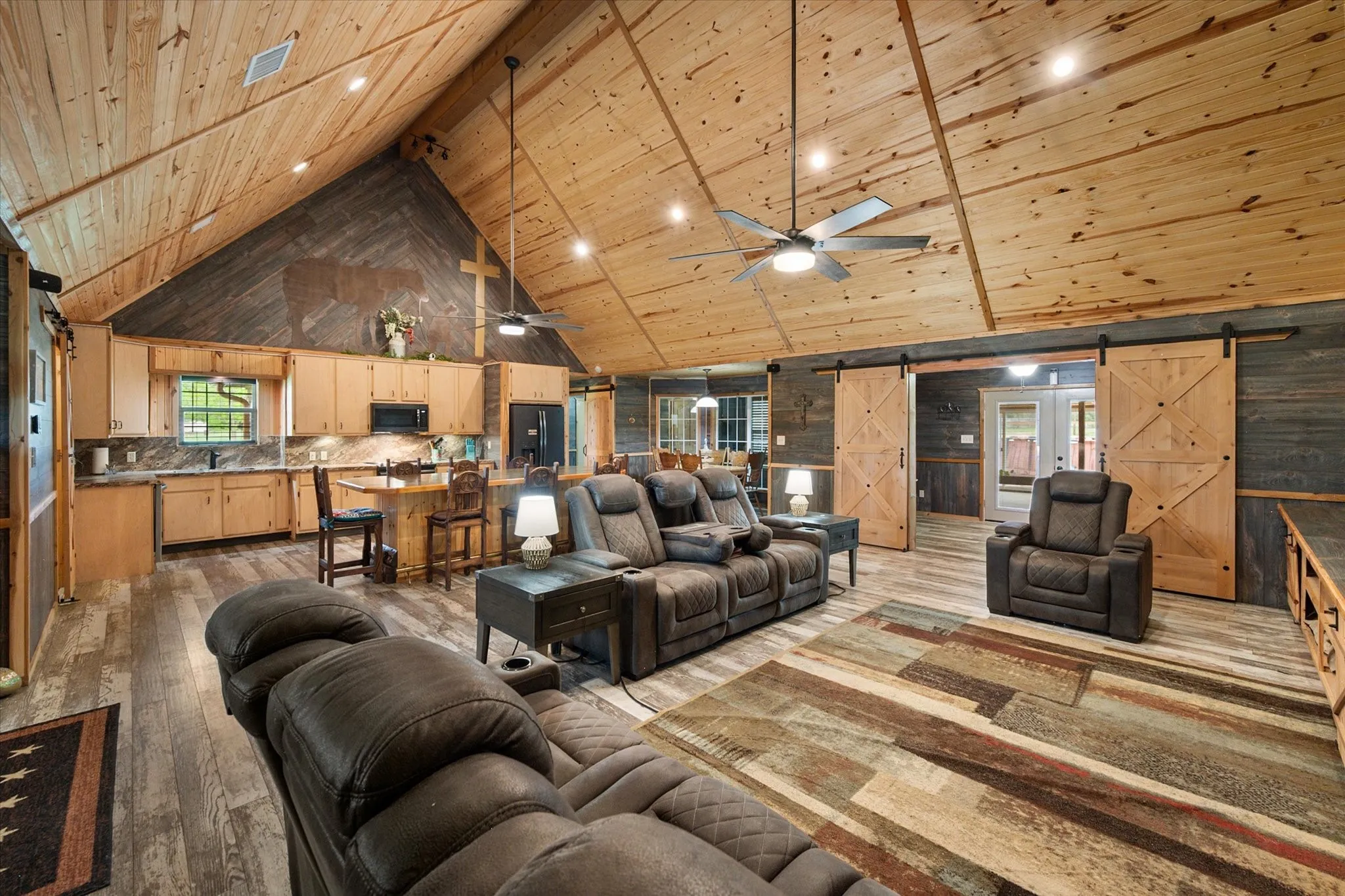 Single Family Residence For Sale in Navarro County , 130 SE County Road 3085, Corsicana, Texas 75109, 4 Bedroom, 3 Bathroom, 2 Garage spaces, 2,699 Sqft, built in 2019, Preowned, Price $539,000, mls#21236226, Real Estate Agent in Corsicana, Homes For Sale in Navarro county, Homes For Sale in Corsicana, Realtor in Corsicana Texas, Real Estate Brokerage Independent Realty Texas, Luminita Cordes Realtor