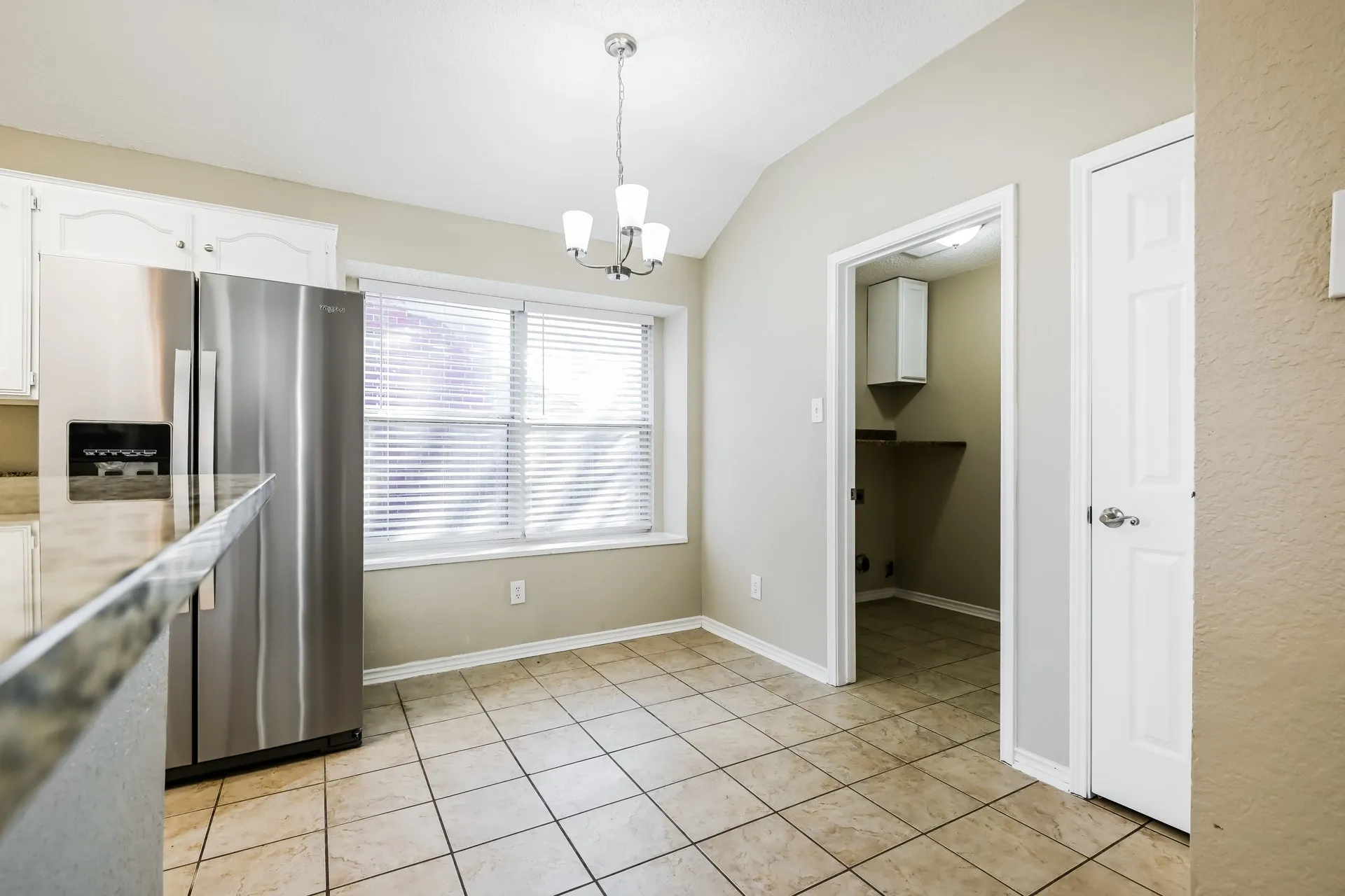 Single Family Residence For Rent in Dallas County , 2620 Buck Drive, Mesquite, Texas 75181, 3 Bedrooms, 2 Bathrooms, 2 Garage spaces, 1,583 Sqft, built in 1995, Preowned, Price $1,885, mls#21245309, Real Estate Agent in Mesquite, Homes For Rent in Dallas county, Homes For Rent in Mesquite, Realtor in Mesquite Texas, Real Estate Brokerage Independent Realty Texas, Luminita Cordes Realtor