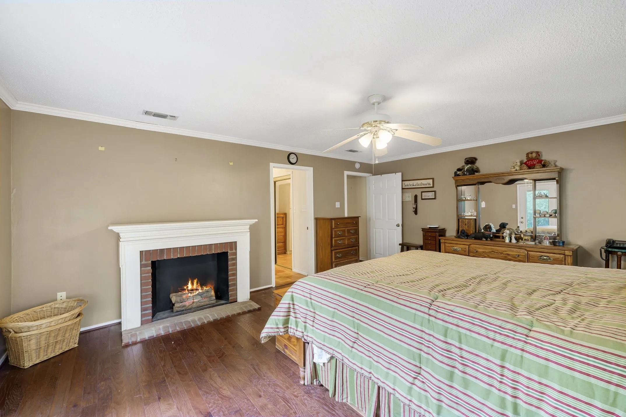 Single Family Residence For Sale in Van Zandt County , 584 VZ County Road 4125, Canton, Texas 75103, 3 Bedroom, 2 Bathroom, 2 Garage spaces, 2,632 Sqft, built in 1999, mls#21245255, Real Estate Agent in Canton, Homes For Sale in Van Zandt county, Homes For Sale in Canton, Realtor in Canton Texas, Real Estate Brokerage Independent Realty Texas, Luminita Cordes Realtor