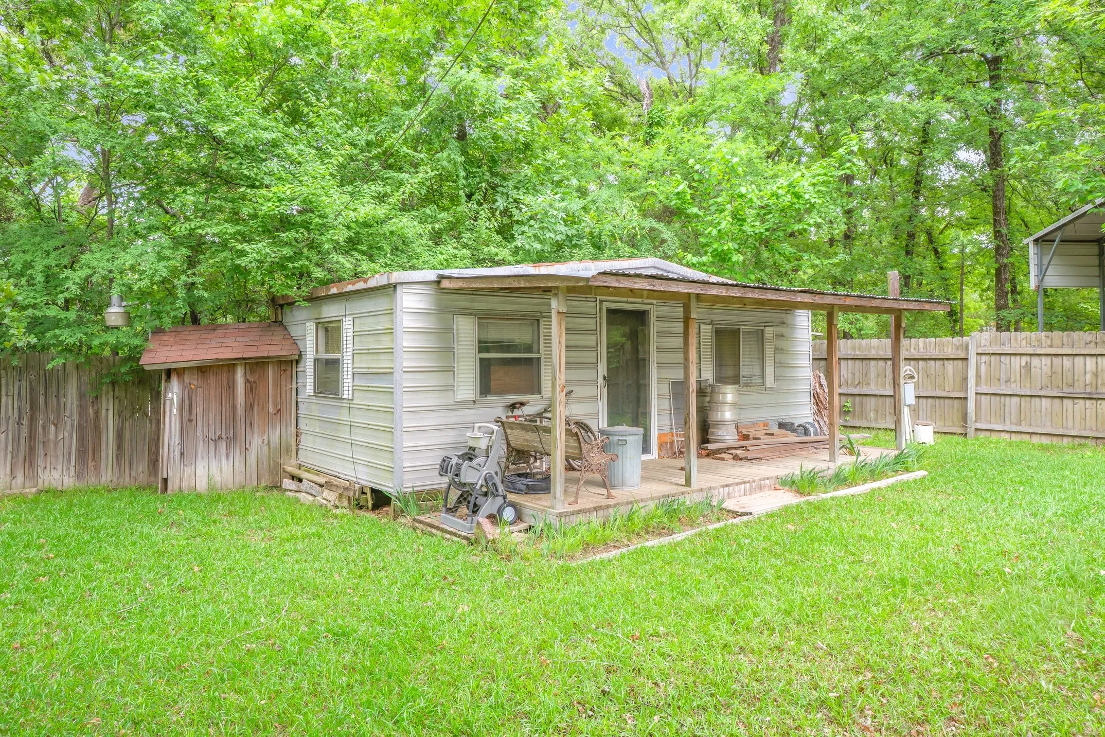 Single Family Residence For Sale in Van Zandt County , 584 VZ County Road 4125, Canton, Texas 75103, 3 Bedroom, 2 Bathroom, 2 Garage spaces, 2,632 Sqft, built in 1999, mls#21245255, Real Estate Agent in Canton, Homes For Sale in Van Zandt county, Homes For Sale in Canton, Realtor in Canton Texas, Real Estate Brokerage Independent Realty Texas, Luminita Cordes Realtor