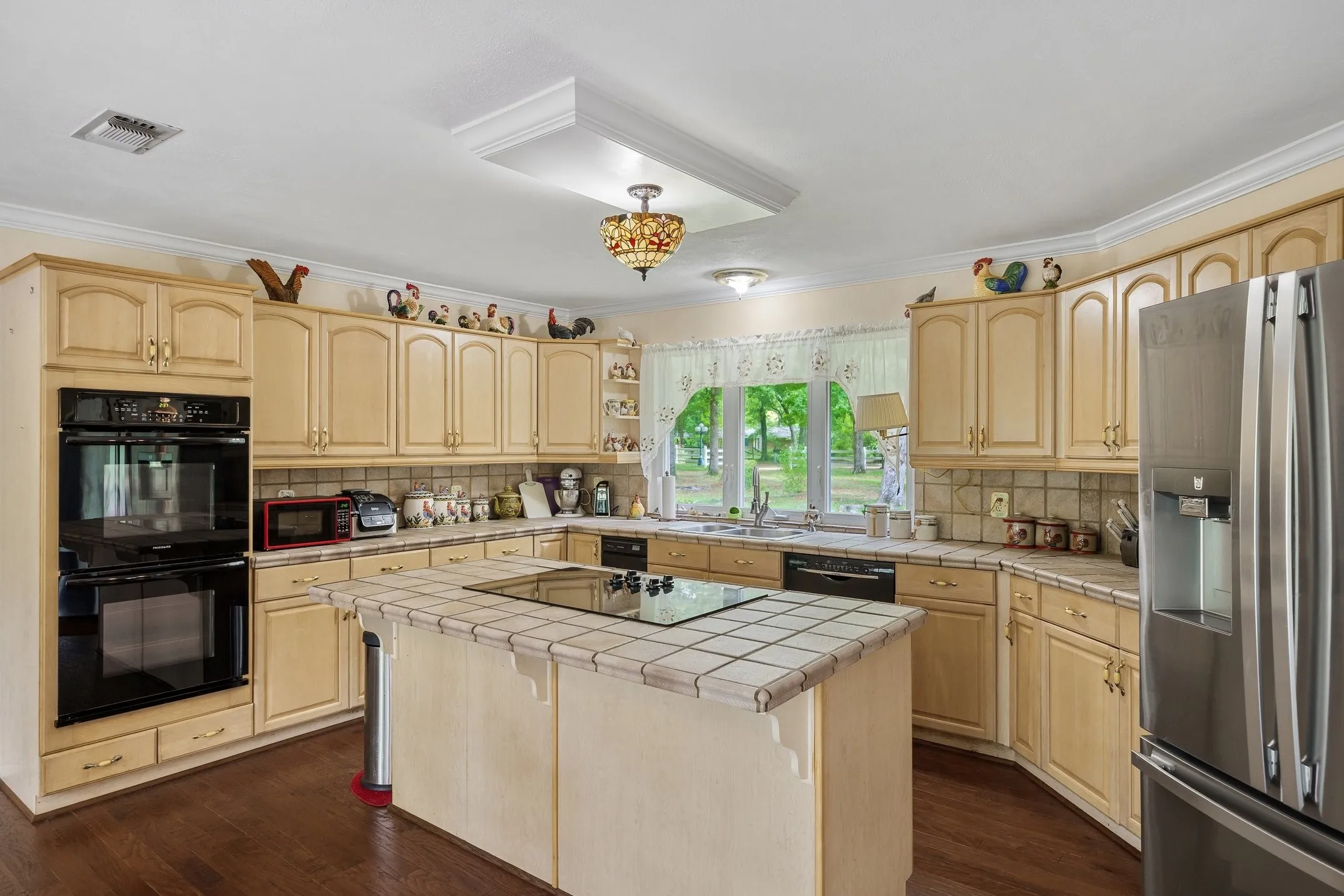 Single Family Residence For Sale in Van Zandt County , 584 VZ County Road 4125, Canton, Texas 75103, 3 Bedroom, 2 Bathroom, 2 Garage spaces, 2,632 Sqft, built in 1999, mls#21245255, Real Estate Agent in Canton, Homes For Sale in Van Zandt county, Homes For Sale in Canton, Realtor in Canton Texas, Real Estate Brokerage Independent Realty Texas, Luminita Cordes Realtor