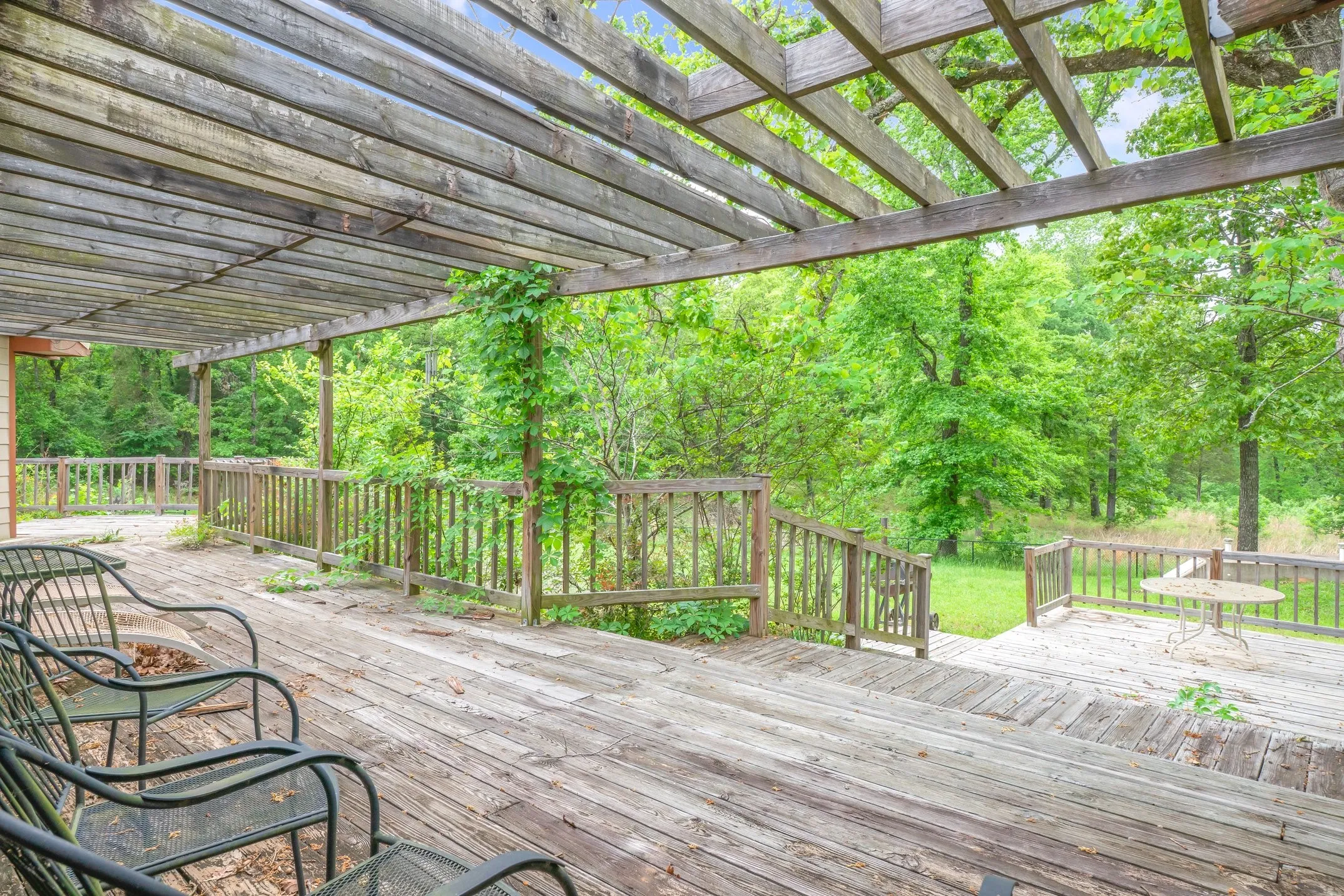 Single Family Residence For Sale in Van Zandt County , 584 VZ County Road 4125, Canton, Texas 75103, 3 Bedroom, 2 Bathroom, 2 Garage spaces, 2,632 Sqft, built in 1999, mls#21245255, Real Estate Agent in Canton, Homes For Sale in Van Zandt county, Homes For Sale in Canton, Realtor in Canton Texas, Real Estate Brokerage Independent Realty Texas, Luminita Cordes Realtor