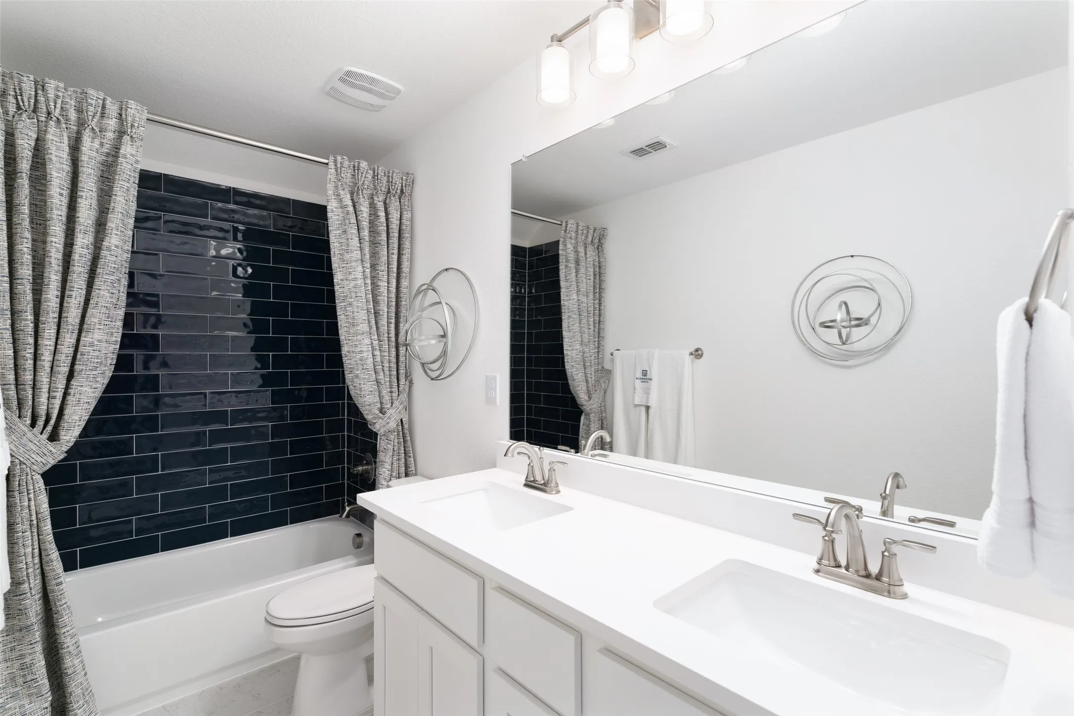 Single Family Residence For Sale in Wise County , 117 Pintail Lane, Rhome, Texas 76078, 4 Bedroom, 4 Bathroom, 2 Garage spaces, 2,588 Sqft, built in 2022, New Construction - Complete, mls#21245335, Real Estate Agent in Rhome, Homes For Sale in Wise county, Homes For Sale in Rhome, Realtor in Rhome Texas, Real Estate Brokerage Independent Realty Texas, Luminita Cordes Realtor