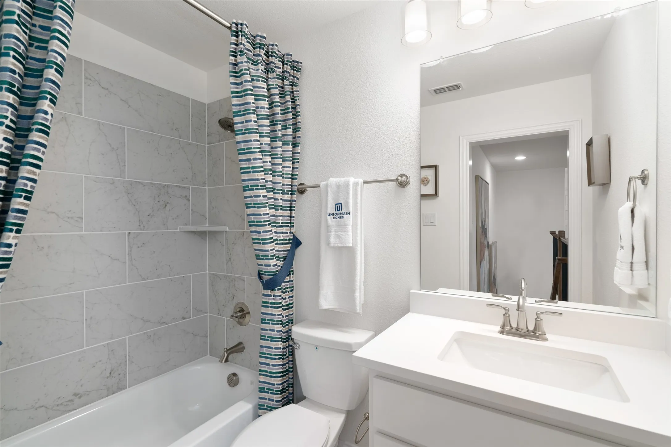 Single Family Residence For Sale in Wise County , 117 Pintail Lane, Rhome, Texas 76078, 4 Bedroom, 4 Bathroom, 2 Garage spaces, 2,588 Sqft, built in 2022, New Construction - Complete, mls#21245335, Real Estate Agent in Rhome, Homes For Sale in Wise county, Homes For Sale in Rhome, Realtor in Rhome Texas, Real Estate Brokerage Independent Realty Texas, Luminita Cordes Realtor