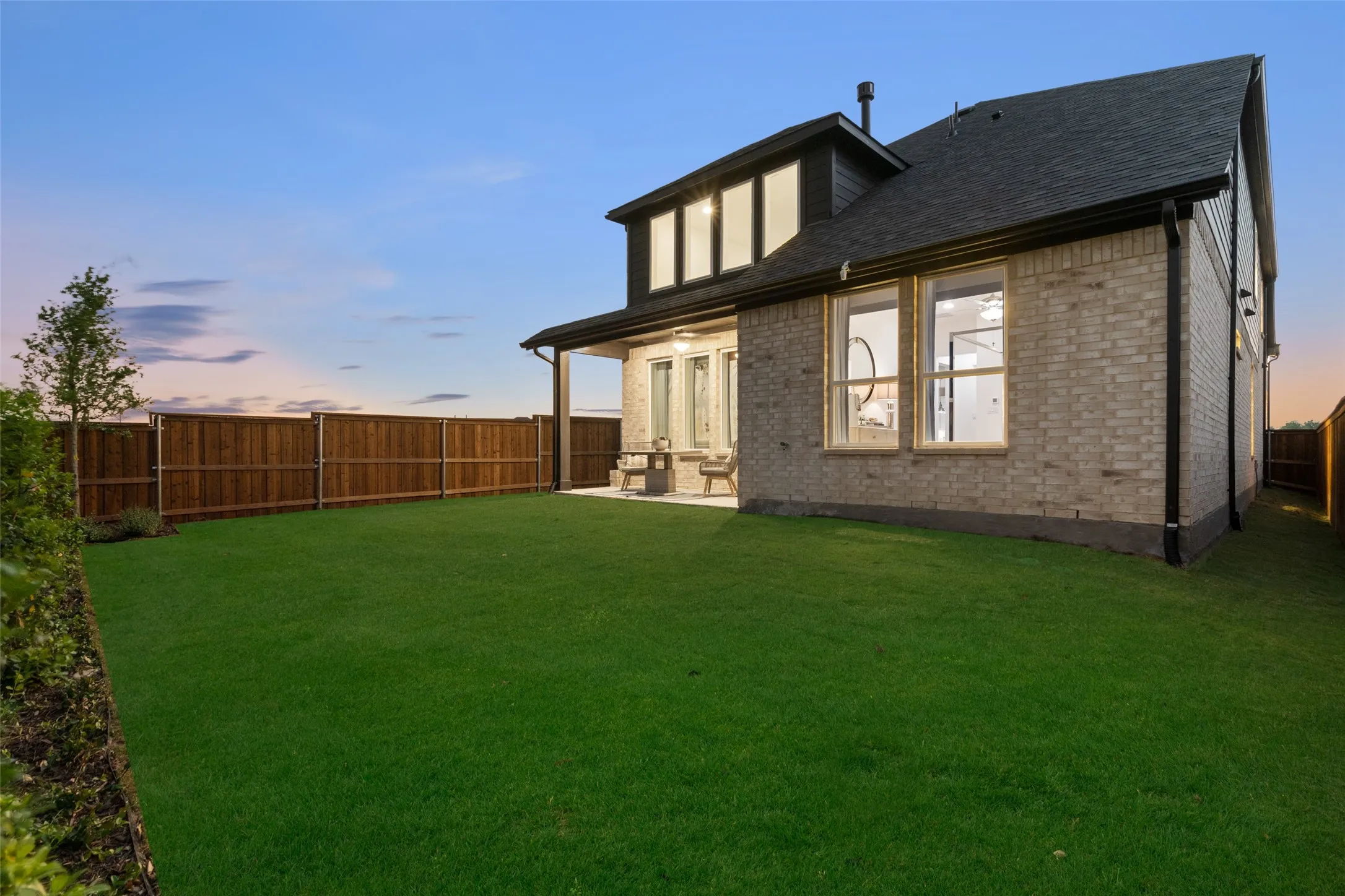 Single Family Residence For Sale in Wise County , 117 Pintail Lane, Rhome, Texas 76078, 4 Bedroom, 4 Bathroom, 2 Garage spaces, 2,588 Sqft, built in 2022, New Construction - Complete, mls#21245335, Real Estate Agent in Rhome, Homes For Sale in Wise county, Homes For Sale in Rhome, Realtor in Rhome Texas, Real Estate Brokerage Independent Realty Texas, Luminita Cordes Realtor