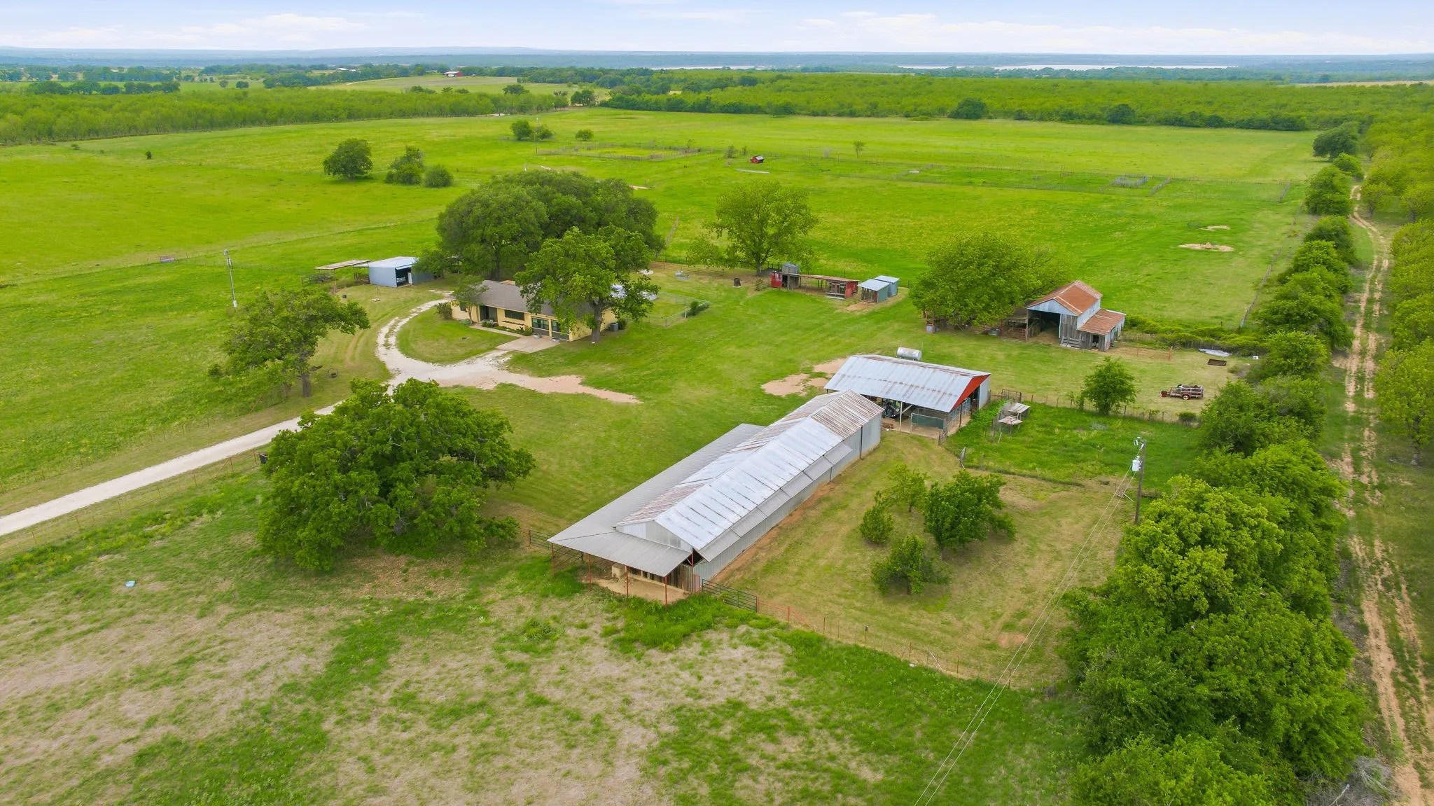 Farm For Sale in Comanche County , 3480 Fm 1496, Dublin, Texas 76446, 3 Bedroom, 2 Bathroom, Garage spaces, 1,974 Sqft, built in 1962, mls#21244956, Real Estate Agent in Dublin, Homes For Sale in Comanche county, Homes For Sale in Dublin, Realtor in Dublin Texas, Real Estate Brokerage Independent Realty Texas, Luminita Cordes Realtor