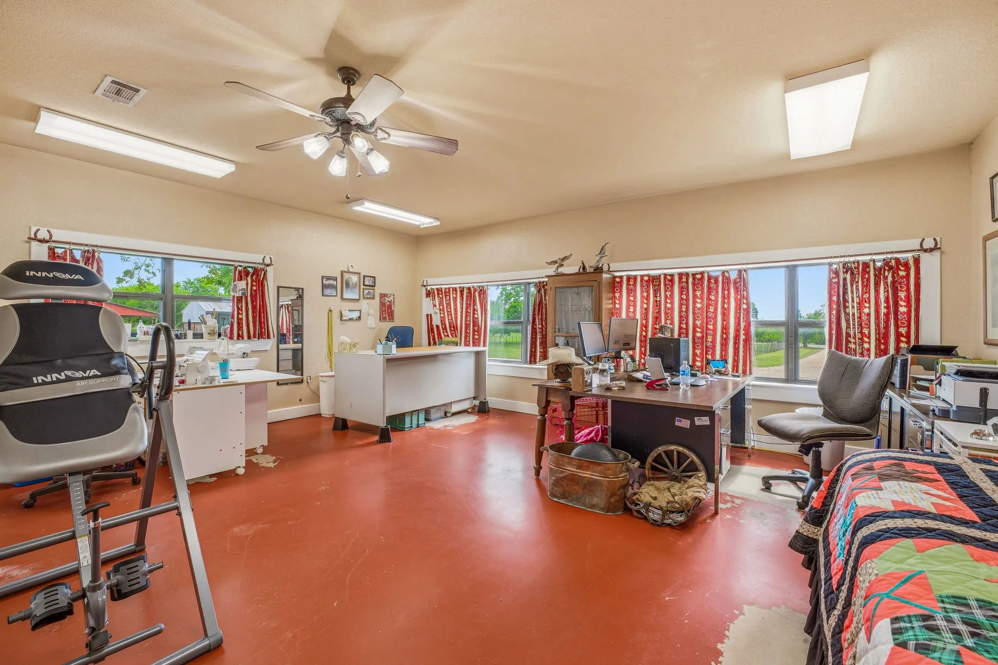Farm For Sale in Comanche County , 3480 Fm 1496, Dublin, Texas 76446, 3 Bedroom, 2 Bathroom, Garage spaces, 1,974 Sqft, built in 1962, mls#21244956, Real Estate Agent in Dublin, Homes For Sale in Comanche county, Homes For Sale in Dublin, Realtor in Dublin Texas, Real Estate Brokerage Independent Realty Texas, Luminita Cordes Realtor