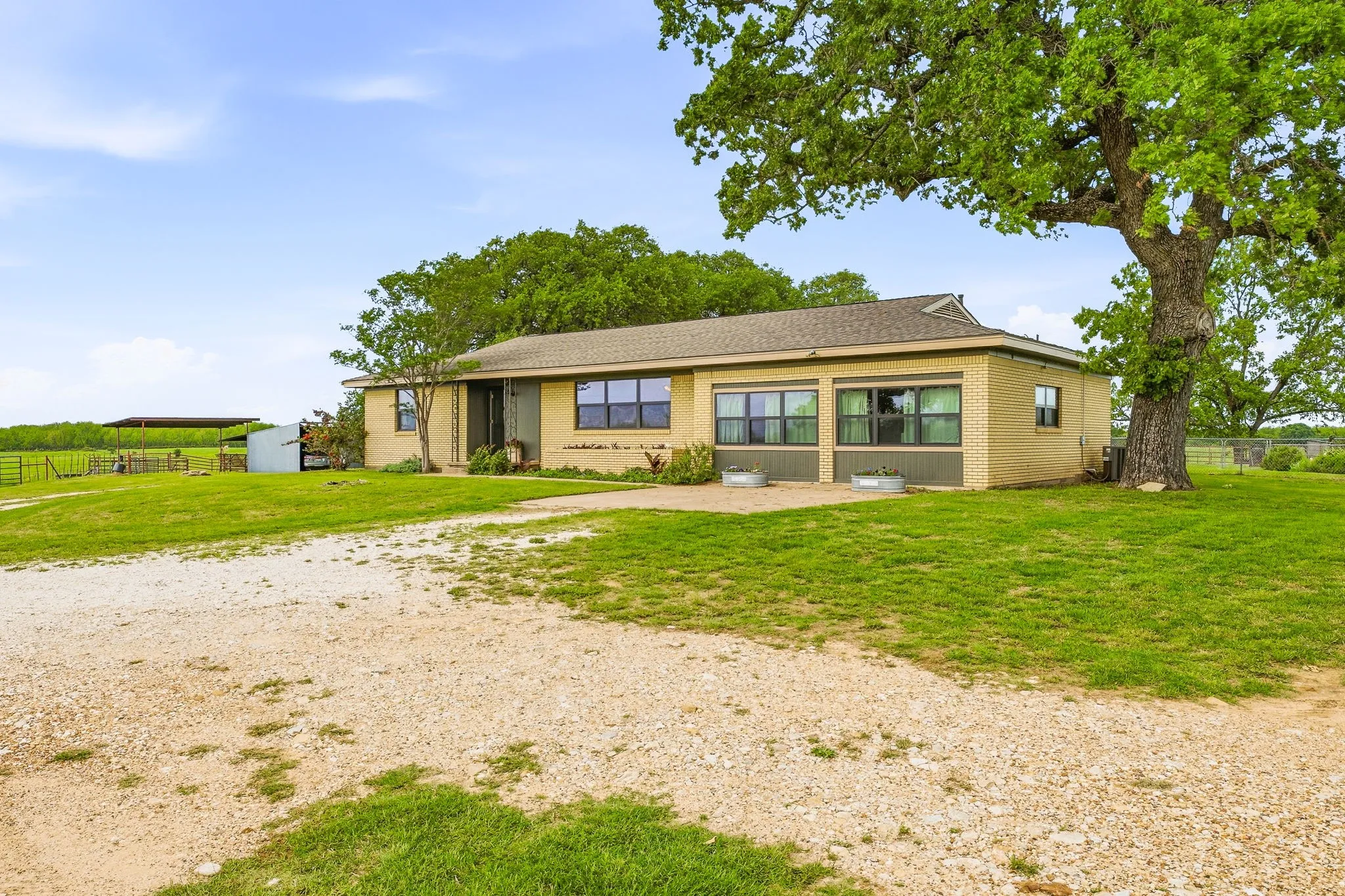 Farm For Sale in Comanche County , 3480 Fm 1496, Dublin, Texas 76446, 3 Bedroom, 2 Bathroom, Garage spaces, 1,974 Sqft, built in 1962, mls#21244956, Real Estate Agent in Dublin, Homes For Sale in Comanche county, Homes For Sale in Dublin, Realtor in Dublin Texas, Real Estate Brokerage Independent Realty Texas, Luminita Cordes Realtor