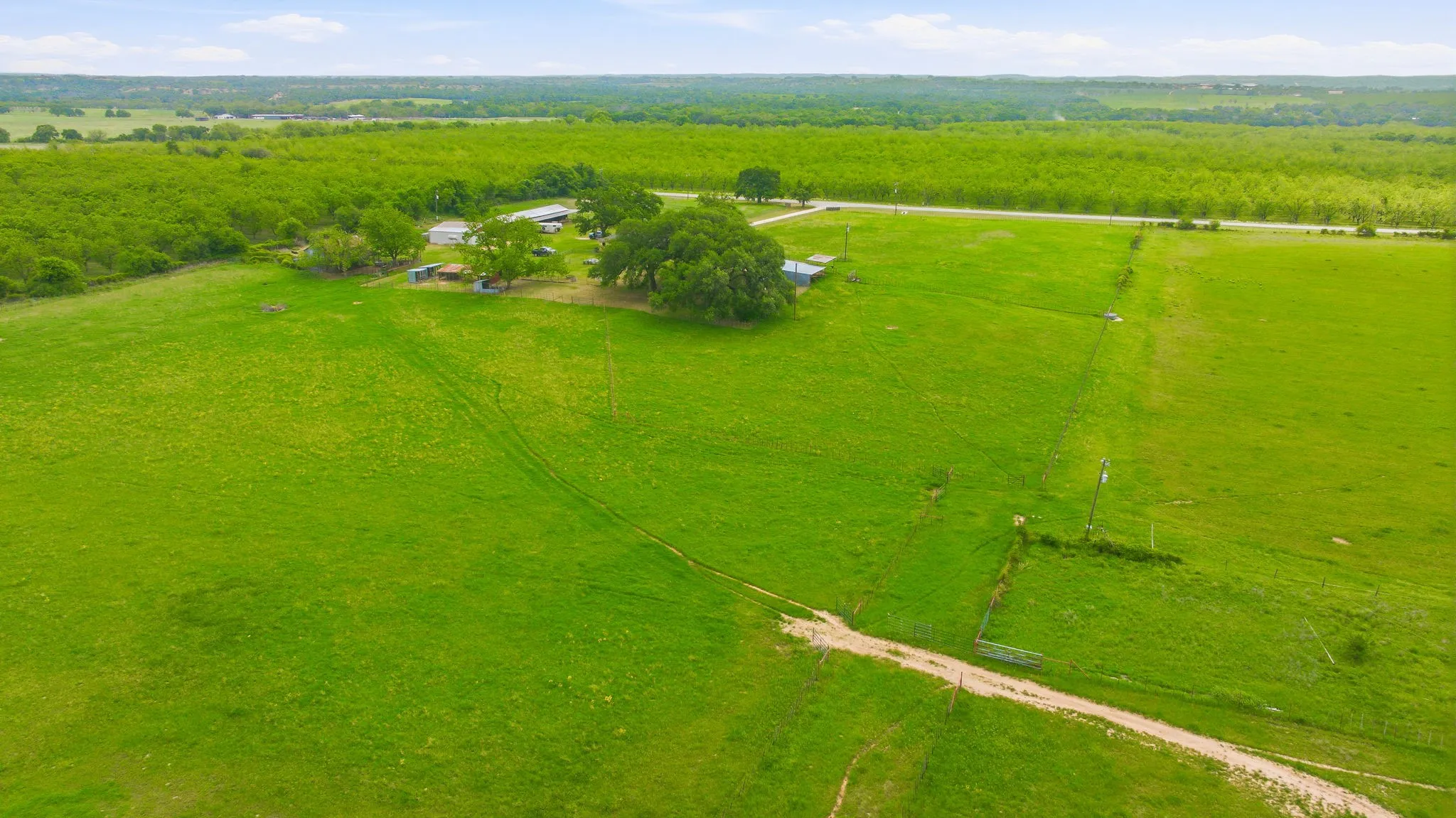 Farm For Sale in Comanche County , 3480 Fm 1496, Dublin, Texas 76446, 3 Bedroom, 2 Bathroom, Garage spaces, 1,974 Sqft, built in 1962, mls#21244956, Real Estate Agent in Dublin, Homes For Sale in Comanche county, Homes For Sale in Dublin, Realtor in Dublin Texas, Real Estate Brokerage Independent Realty Texas, Luminita Cordes Realtor