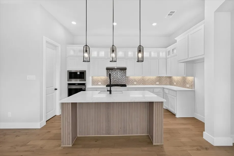 Single Family Residence For Sale in Collin County , 8409 Donaho Trail, Mc Kinney, Texas 75071, 3 Bedroom, 3 Bathroom, 2 Garage spaces, 1,944 Sqft, built in 2026, New Construction - Incomplete, mls#21244893, Real Estate Agent in Mc Kinney, Homes For Sale in Collin county, Homes For Sale in Mc Kinney, Realtor in Mc Kinney Texas, Real Estate Brokerage Independent Realty Texas, Luminita Cordes Realtor