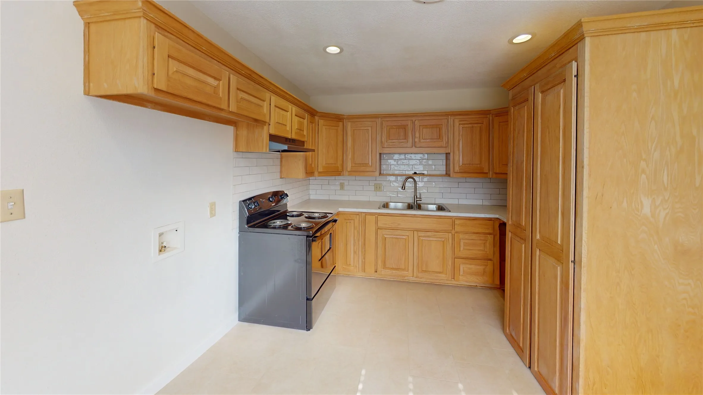 2413 kitchen