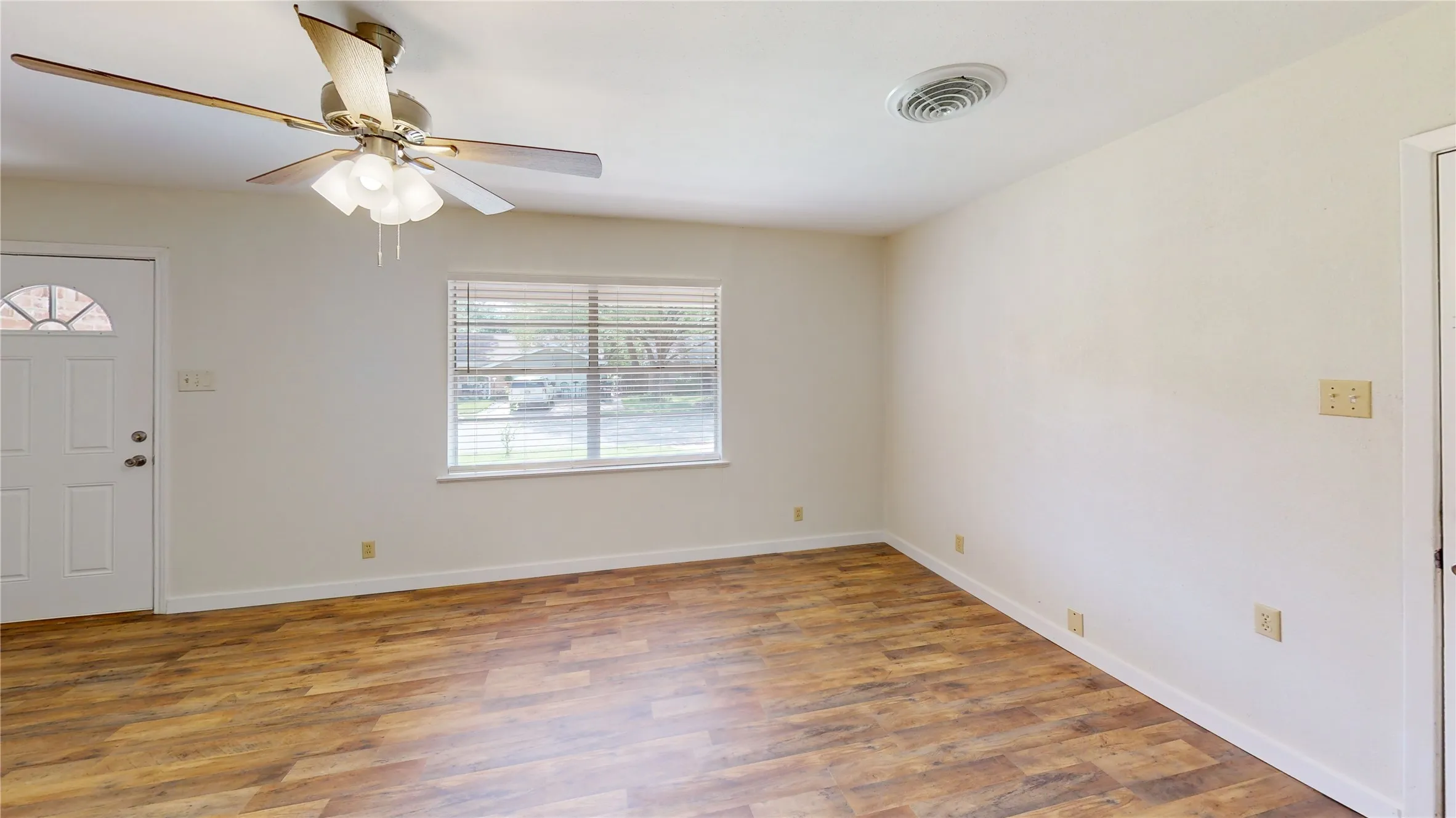 2415 living area