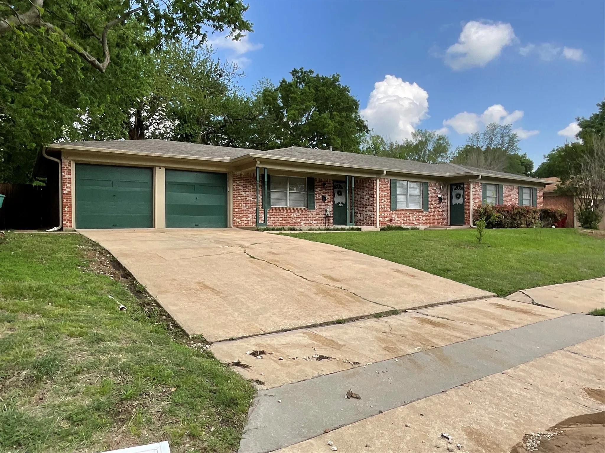 Duplex For Sale in Grayson County , 2413 N Lockhart Street, Sherman, Texas 75092, 4 Bedroom, 2 Bathroom, 2 Garage spaces, 0 Sqft, built in 1966, Preowned, mls#21244815, Real Estate Agent in Sherman, Homes For Sale in Grayson county, Homes For Sale in Sherman, Realtor in Sherman Texas, Real Estate Brokerage Independent Realty Texas, Luminita Cordes Realtor