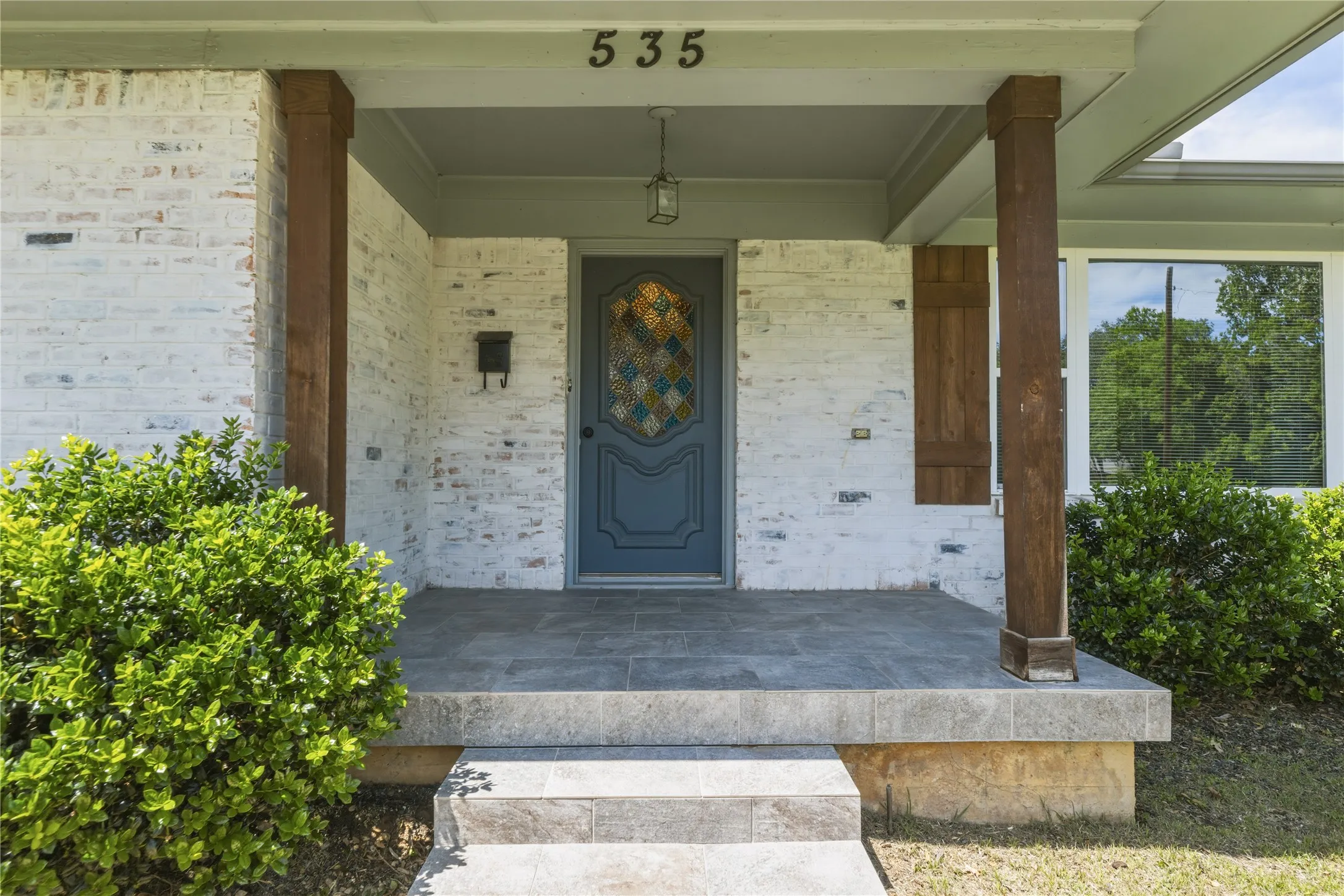 Single Family Residence For Sale in Denton County , 535 Degan Avenue, Lewisville, Texas 75057, 3 Bedroom, 2 Bathroom, 2 Garage spaces, 2,635 Sqft, built in 1962, Preowned, mls#21238979, Real Estate Agent in Lewisville, Homes For Sale in Denton county, Homes For Sale in Lewisville, Realtor in Lewisville Texas, Real Estate Brokerage Independent Realty Texas, Luminita Cordes Realtor