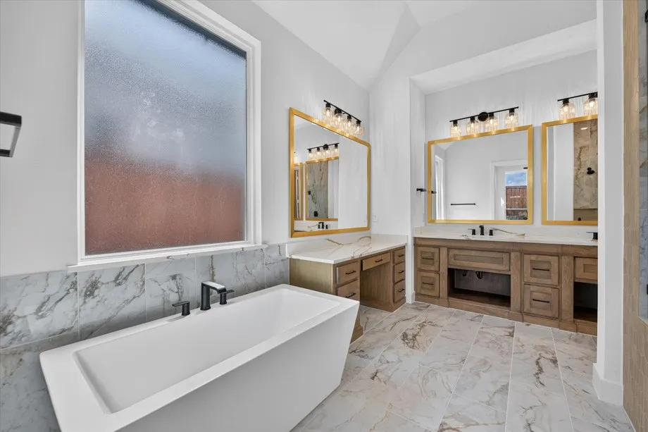 Single Family Residence For Sale in Parker County , 2533 Domingo Drive, Aledo, Texas 76008, 4 Bedroom, 5 Bathroom, 3 Garage spaces, 3,050 Sqft, built in 2026, New Construction - Incomplete, mls#21245286, Real Estate Agent in Aledo, Homes For Sale in Parker county, Homes For Sale in Aledo, Realtor in Aledo Texas, Real Estate Brokerage Independent Realty Texas, Luminita Cordes Realtor