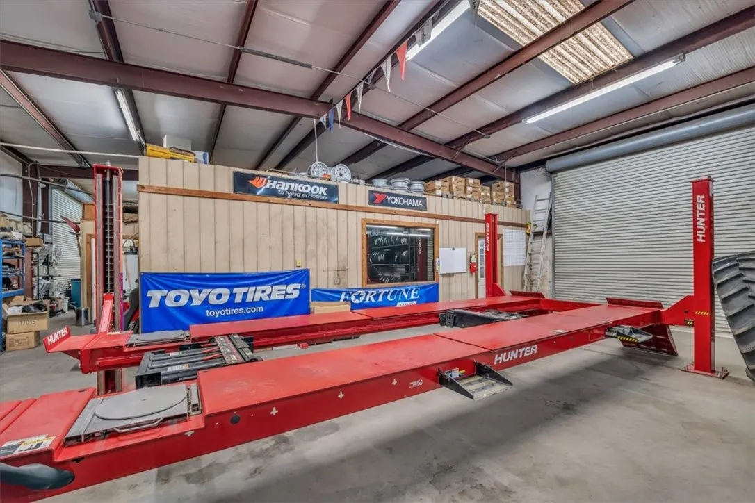 Business For Sale in Freestone County , 141 N Fairway, Fairfield, Texas 75840, 0, 0, Garage spaces, 0 Sqft, built in 2003, Preowned, Price $1,450,000, mls#21245370, Real Estate Agent in Fairfield, Homes For Sale in Freestone county, Homes For Sale in Fairfield, Realtor in Fairfield Texas, Real Estate Brokerage Independent Realty Texas, Luminita Cordes Realtor