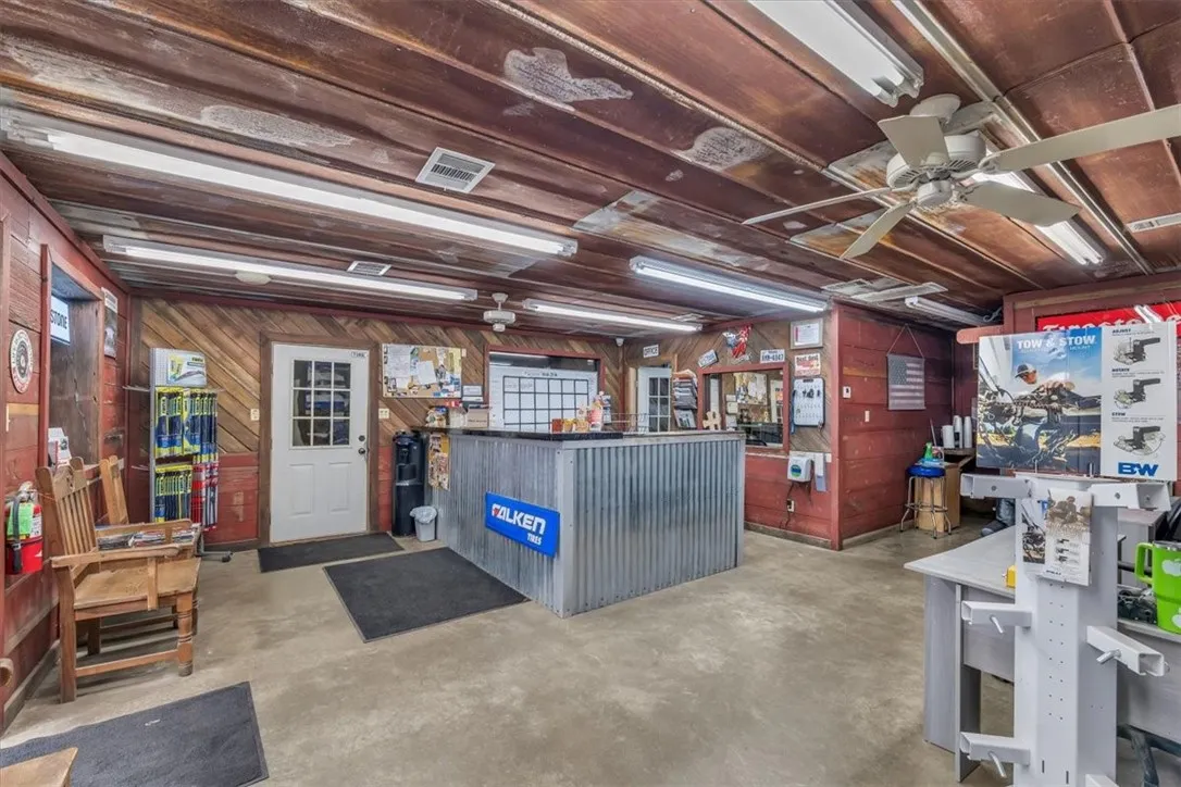 Business For Sale in Freestone County , 141 N Fairway, Fairfield, Texas 75840, 0, 0, Garage spaces, 0 Sqft, built in 2003, Preowned, Price $1,450,000, mls#21245370, Real Estate Agent in Fairfield, Homes For Sale in Freestone county, Homes For Sale in Fairfield, Realtor in Fairfield Texas, Real Estate Brokerage Independent Realty Texas, Luminita Cordes Realtor