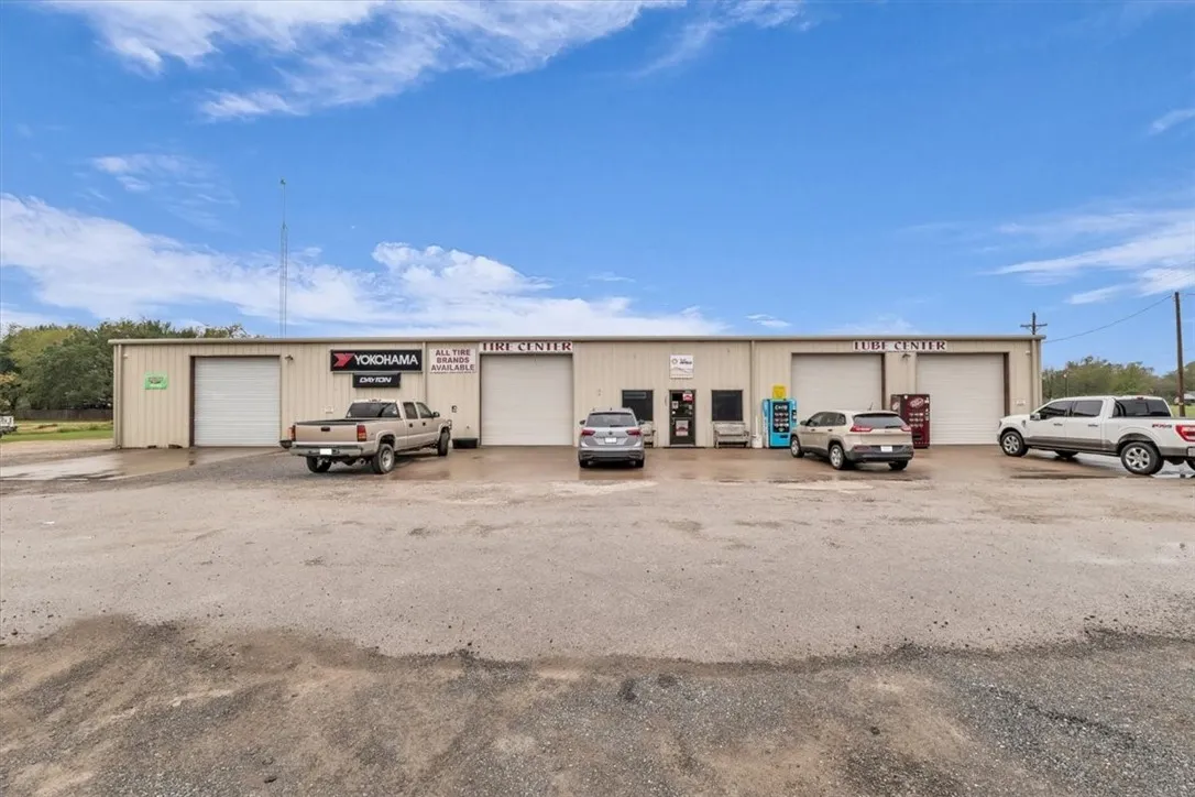 Business For Sale in Freestone County , 141 N Fairway, Fairfield, Texas 75840, 0, 0, Garage spaces, 0 Sqft, built in 2003, Preowned, Price $1,450,000, mls#21245370, Real Estate Agent in Fairfield, Homes For Sale in Freestone county, Homes For Sale in Fairfield, Realtor in Fairfield Texas, Real Estate Brokerage Independent Realty Texas, Luminita Cordes Realtor