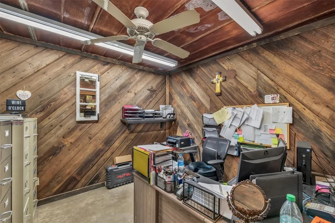 Business For Sale in Freestone County , 141 N Fairway, Fairfield, Texas 75840, 0, 0, Garage spaces, 0 Sqft, built in 2003, Preowned, Price $1,450,000, mls#21245370, Real Estate Agent in Fairfield, Homes For Sale in Freestone county, Homes For Sale in Fairfield, Realtor in Fairfield Texas, Real Estate Brokerage Independent Realty Texas, Luminita Cordes Realtor