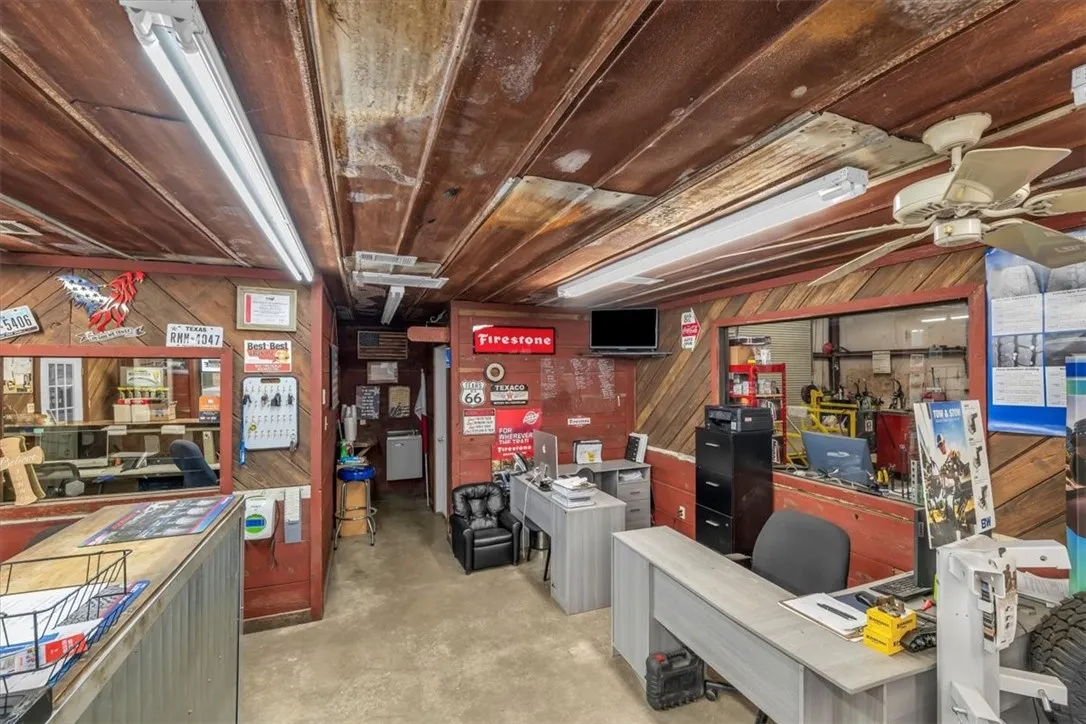 Business For Sale in Freestone County , 141 N Fairway, Fairfield, Texas 75840, 0, 0, Garage spaces, 0 Sqft, built in 2003, Preowned, Price $1,450,000, mls#21245370, Real Estate Agent in Fairfield, Homes For Sale in Freestone county, Homes For Sale in Fairfield, Realtor in Fairfield Texas, Real Estate Brokerage Independent Realty Texas, Luminita Cordes Realtor