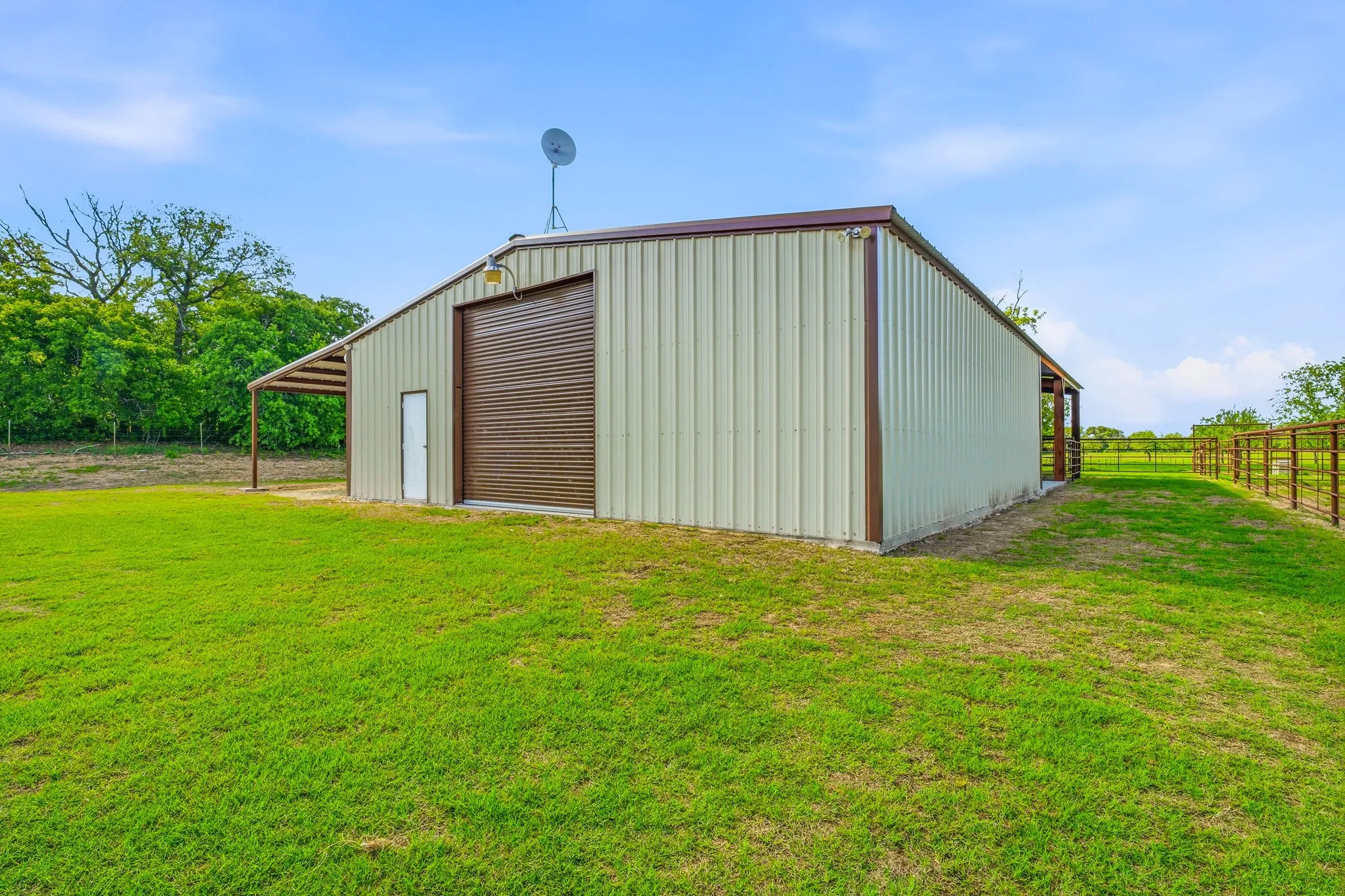 Farm For Sale in Comanche County , 2548 Fm 1496, Dublin, Texas 76446, 4 Bedroom, 3 Bathroom, Garage spaces, 2,828 Sqft, built in 2007, mls#21245026, Real Estate Agent in Dublin, Homes For Sale in Comanche county, Homes For Sale in Dublin, Realtor in Dublin Texas, Real Estate Brokerage Independent Realty Texas, Luminita Cordes Realtor