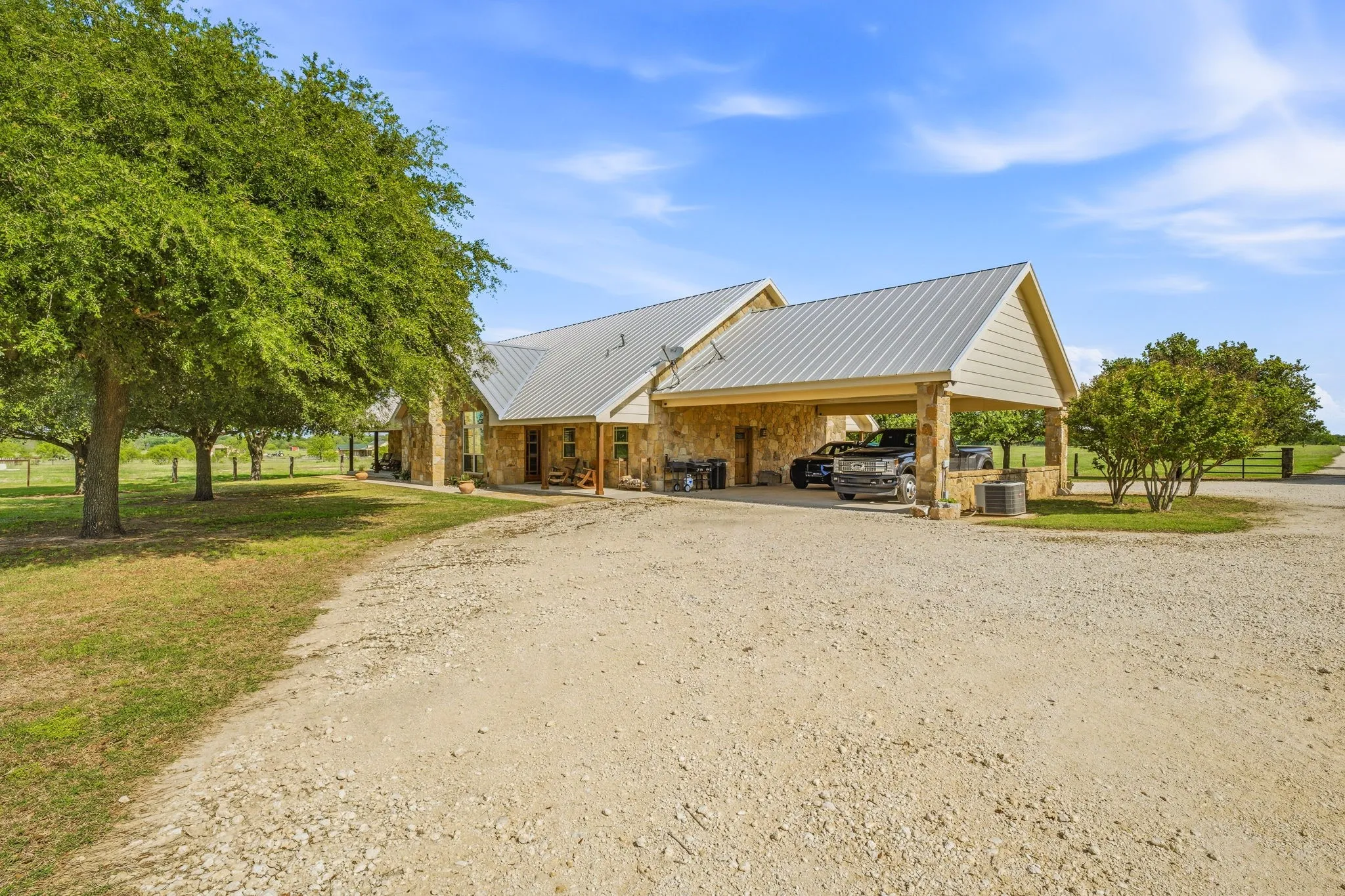 Farm For Sale in Comanche County , 2548 Fm 1496, Dublin, Texas 76446, 4 Bedroom, 3 Bathroom, Garage spaces, 2,828 Sqft, built in 2007, mls#21245026, Real Estate Agent in Dublin, Homes For Sale in Comanche county, Homes For Sale in Dublin, Realtor in Dublin Texas, Real Estate Brokerage Independent Realty Texas, Luminita Cordes Realtor