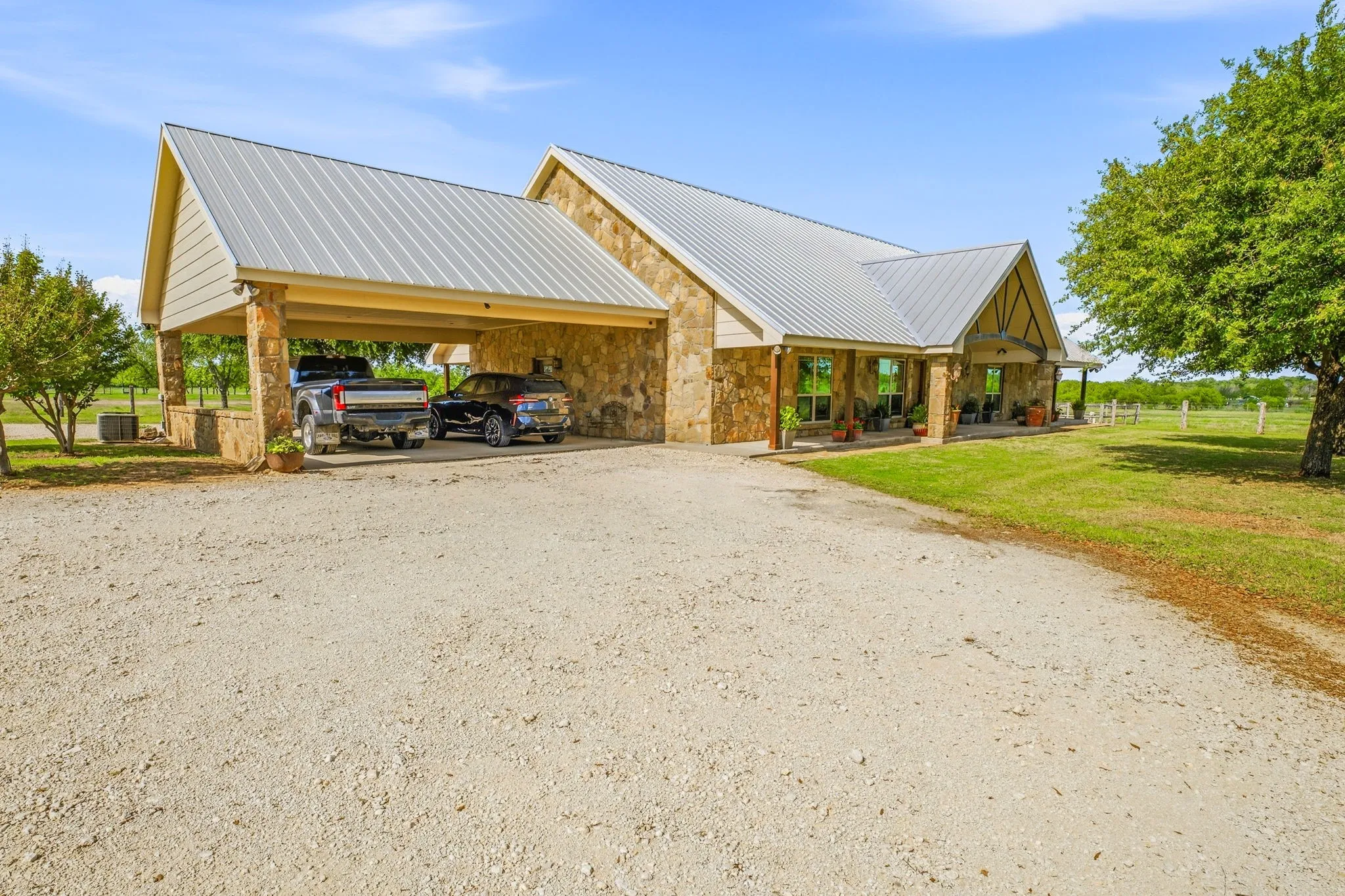 Farm For Sale in Comanche County , 2548 Fm 1496, Dublin, Texas 76446, 4 Bedroom, 3 Bathroom, Garage spaces, 2,828 Sqft, built in 2007, mls#21245026, Real Estate Agent in Dublin, Homes For Sale in Comanche county, Homes For Sale in Dublin, Realtor in Dublin Texas, Real Estate Brokerage Independent Realty Texas, Luminita Cordes Realtor