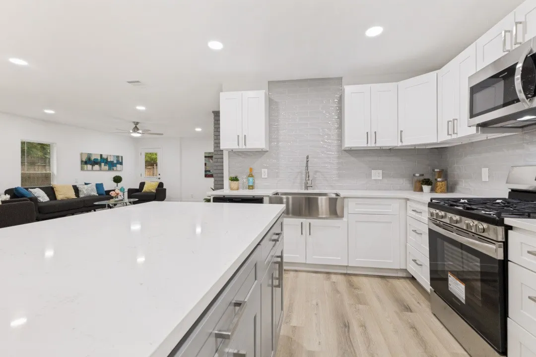 Single Family Residence For Sale in Dallas County , 12436 Oberlin Drive, Dallas, Texas 75243, 4 Bedrooms, 3 Bathrooms, Garage spaces, 2,076 Sqft, built in 1958, Price $440,000, mls#21242225, Real Estate Agent in Dallas, Homes For Sale in Dallas county, Homes For Sale in Dallas, Realtor in Dallas Texas, Real Estate Brokerage Independent Realty Texas, Luminita Cordes Realtor