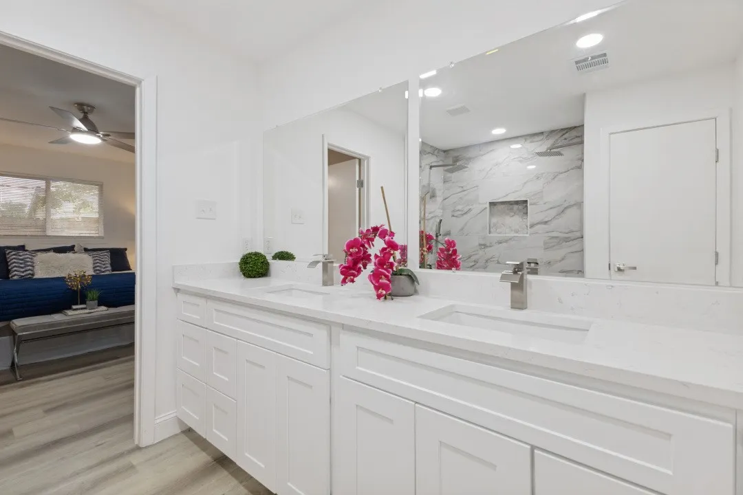 Single Family Residence For Sale in Dallas County , 12436 Oberlin Drive, Dallas, Texas 75243, 4 Bedrooms, 3 Bathrooms, Garage spaces, 2,076 Sqft, built in 1958, Price $440,000, mls#21242225, Real Estate Agent in Dallas, Homes For Sale in Dallas county, Homes For Sale in Dallas, Realtor in Dallas Texas, Real Estate Brokerage Independent Realty Texas, Luminita Cordes Realtor