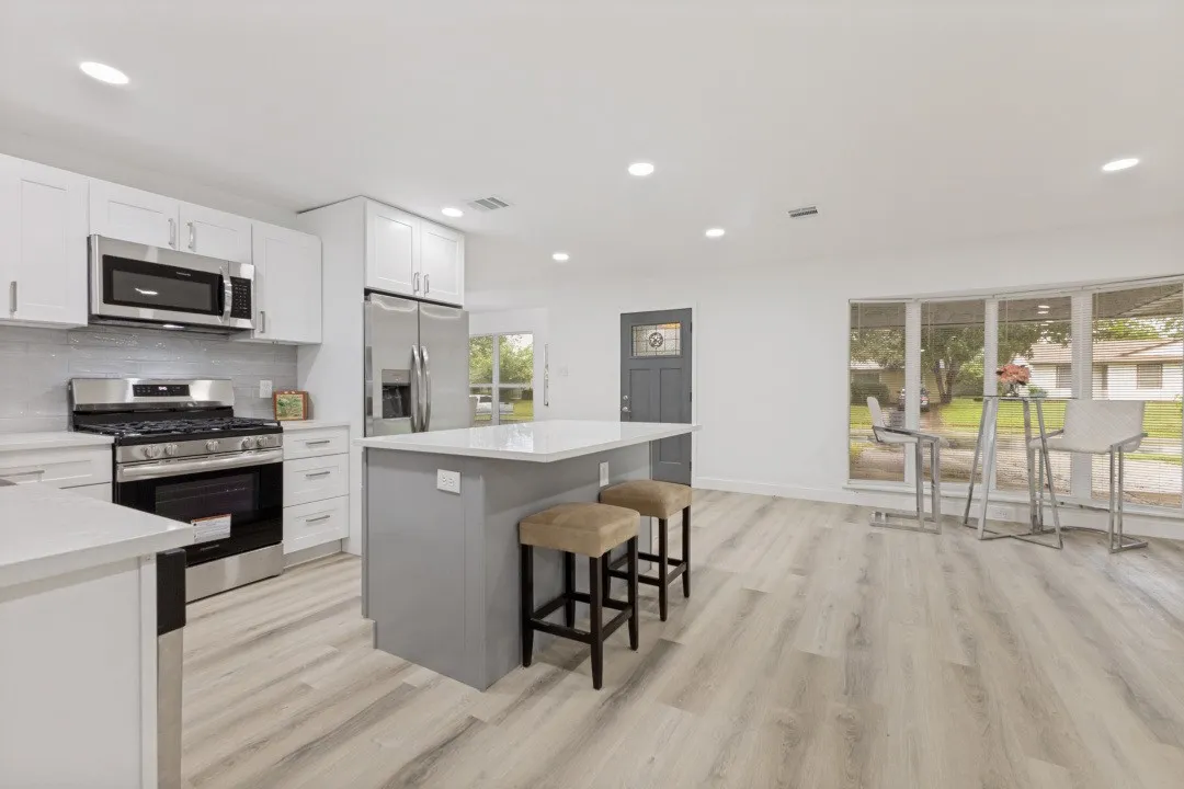 Single Family Residence For Sale in Dallas County , 12436 Oberlin Drive, Dallas, Texas 75243, 4 Bedrooms, 3 Bathrooms, Garage spaces, 2,076 Sqft, built in 1958, Price $440,000, mls#21242225, Real Estate Agent in Dallas, Homes For Sale in Dallas county, Homes For Sale in Dallas, Realtor in Dallas Texas, Real Estate Brokerage Independent Realty Texas, Luminita Cordes Realtor