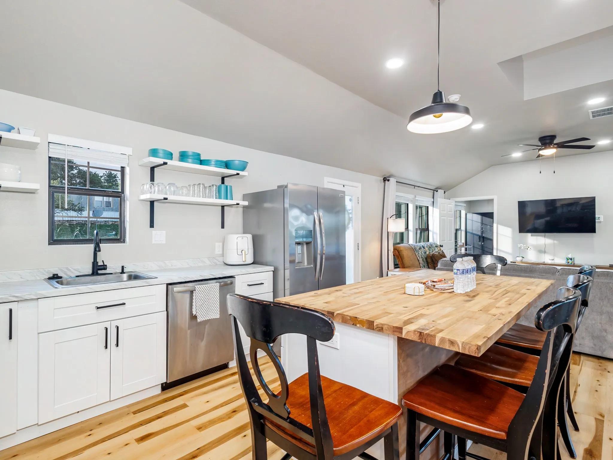 Single Family Residence For Sale in Brown County , 7950 County Road 550, Brownwood, Texas 76801, 3 Bedrooms, 2 Bathrooms, Garage spaces, 1,248 Sqft, built in 2023, Price $375,000, mls#21245406, Real Estate Agent in Brownwood, Homes For Sale in Brown county, Homes For Sale in Brownwood, Realtor in Brownwood Texas, Real Estate Brokerage Independent Realty Texas, Luminita Cordes Realtor