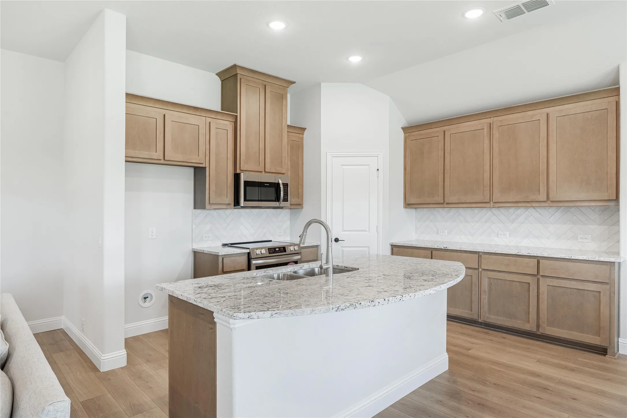 Single Family Residence For Sale in Hood County , 420 Carnero Drive, Granbury, Texas 76048, 3 Bedroom, 2 Bathroom, 2 Garage spaces, 2,314 Sqft, built in 2026, New Construction - Incomplete, mls#21245459, Real Estate Agent in Granbury, Homes For Sale in Hood county, Homes For Sale in Granbury, Realtor in Granbury Texas, Real Estate Brokerage Independent Realty Texas, Luminita Cordes Realtor