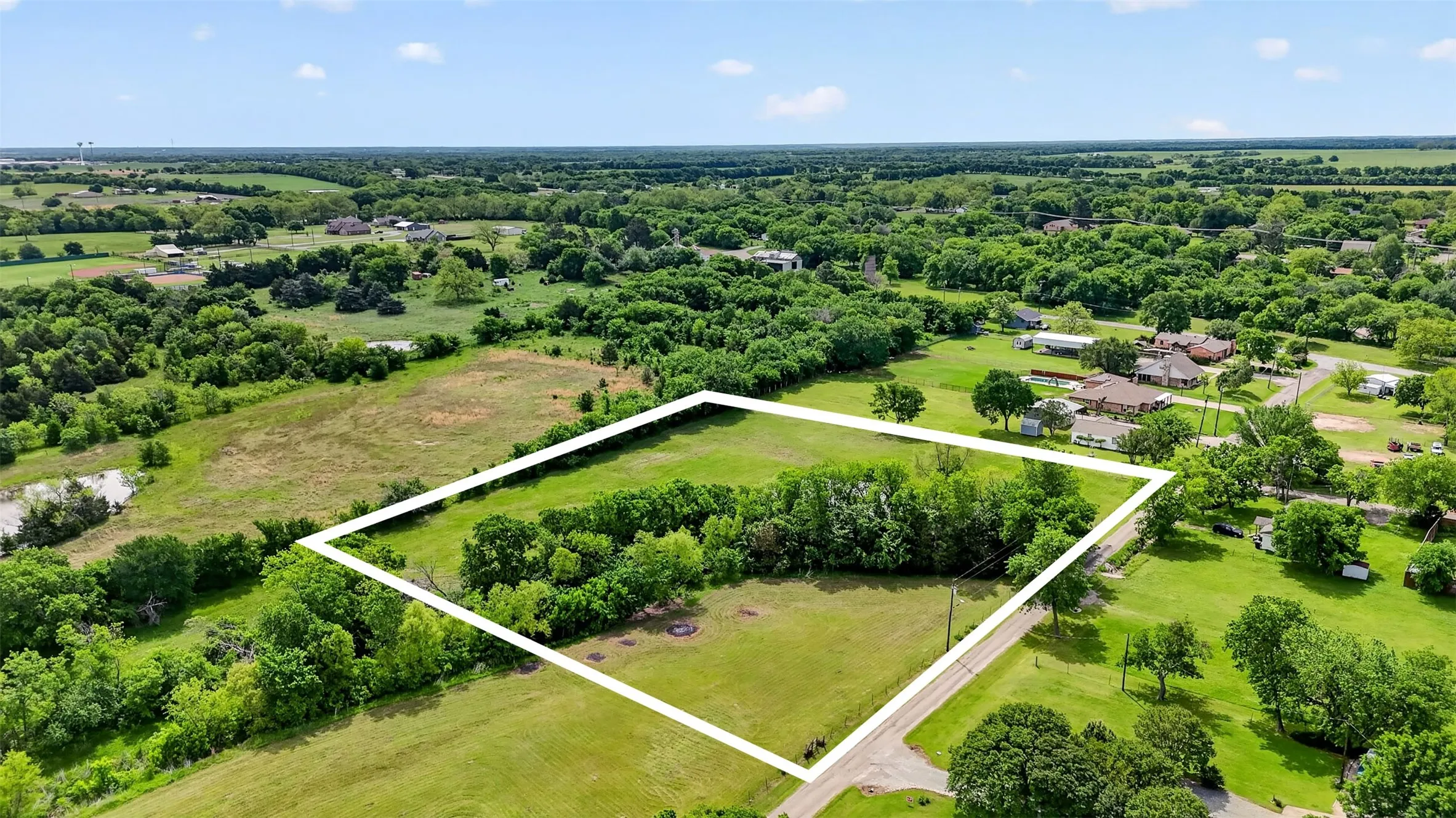 Unimproved Land For Sale in Fannin County , TBD Pecan Street, Ector, Texas 75439, 0, 0, Garage spaces, 0 Sqft, built in 0, mls#21245392, Real Estate Agent in Ector, Homes For Sale in Fannin county, Homes For Sale in Ector, Realtor in Ector Texas, Real Estate Brokerage Independent Realty Texas, Luminita Cordes Realtor