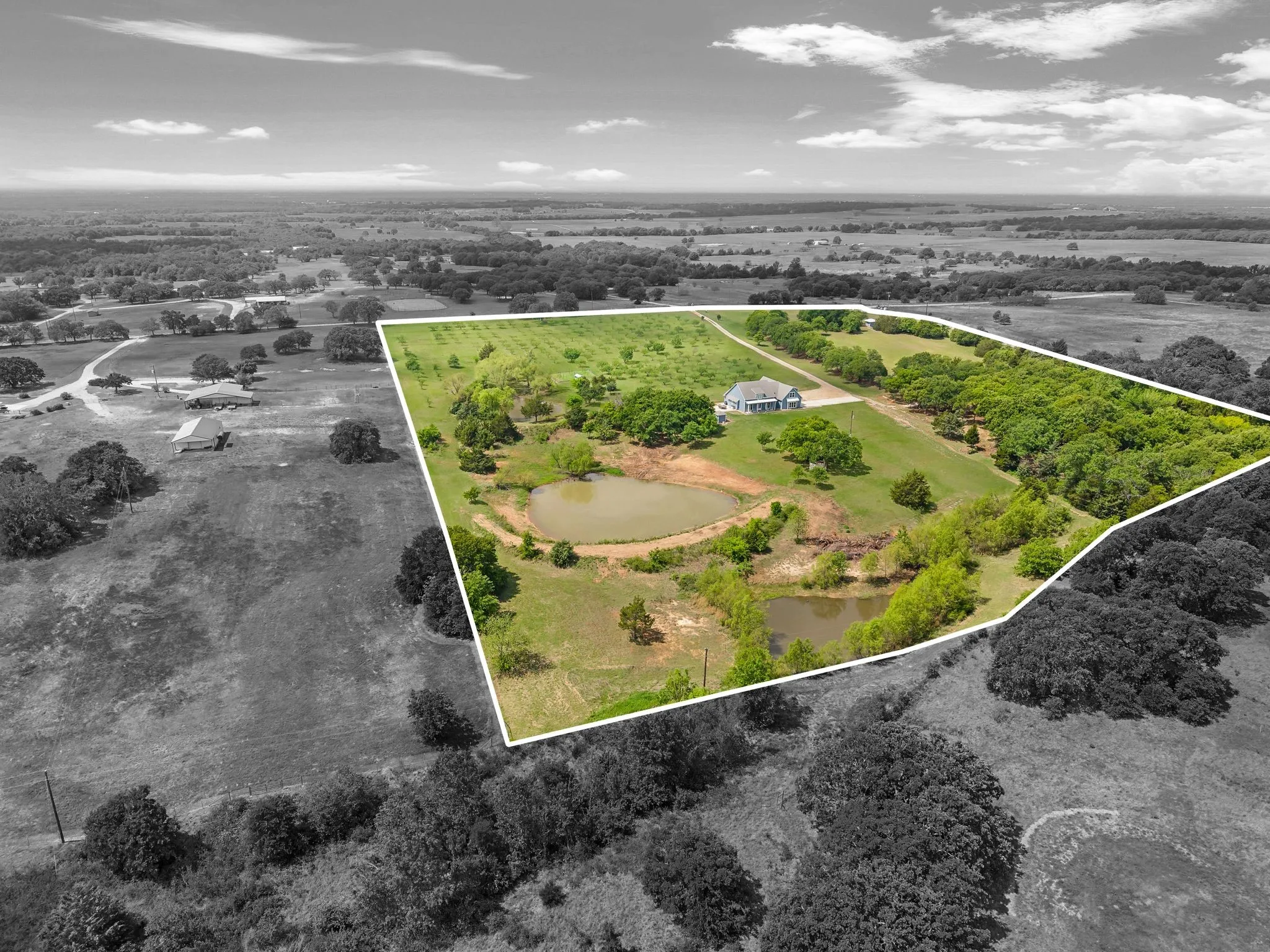 Single Family Residence For Sale in Montague County , 151 Faulkner Road, Sunset, Texas 76270, 3 Bedroom, 3 Bathroom, 2 Garage spaces, 2,955 Sqft, built in 2019, Preowned, mls#21245533, Real Estate Agent in Sunset, Homes For Sale in Montague county, Homes For Sale in Sunset, Realtor in Sunset Texas, Real Estate Brokerage Independent Realty Texas, Luminita Cordes Realtor