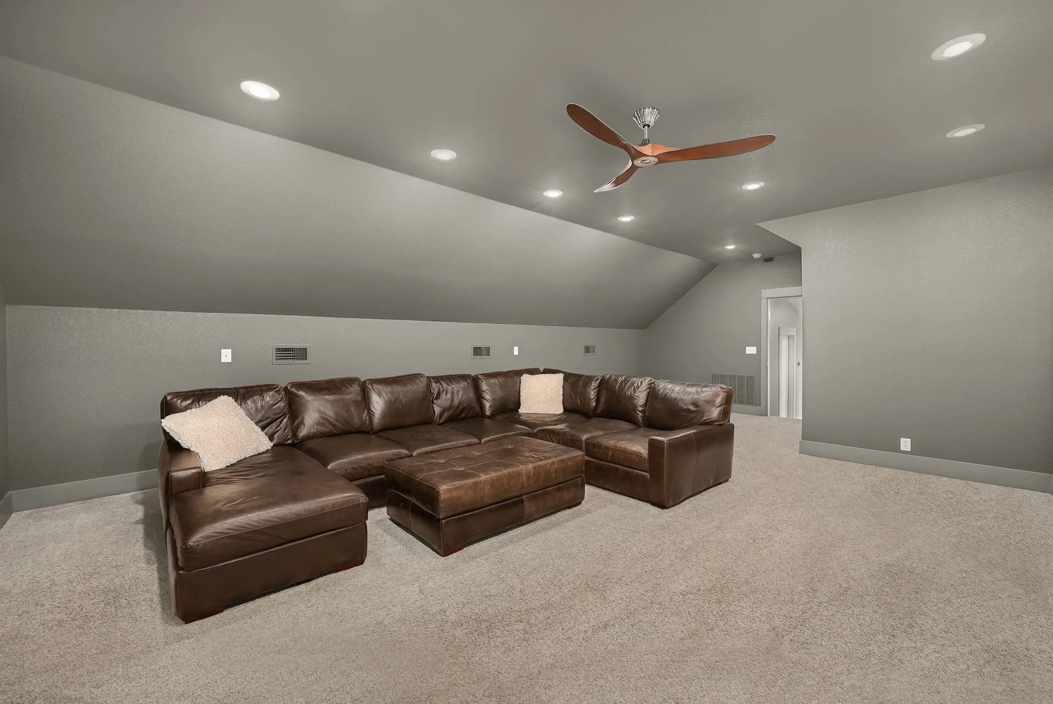 Single Family Residence For Sale in Montague County , 151 Faulkner Road, Sunset, Texas 76270, 3 Bedroom, 3 Bathroom, 2 Garage spaces, 2,955 Sqft, built in 2019, Preowned, mls#21245533, Real Estate Agent in Sunset, Homes For Sale in Montague county, Homes For Sale in Sunset, Realtor in Sunset Texas, Real Estate Brokerage Independent Realty Texas, Luminita Cordes Realtor