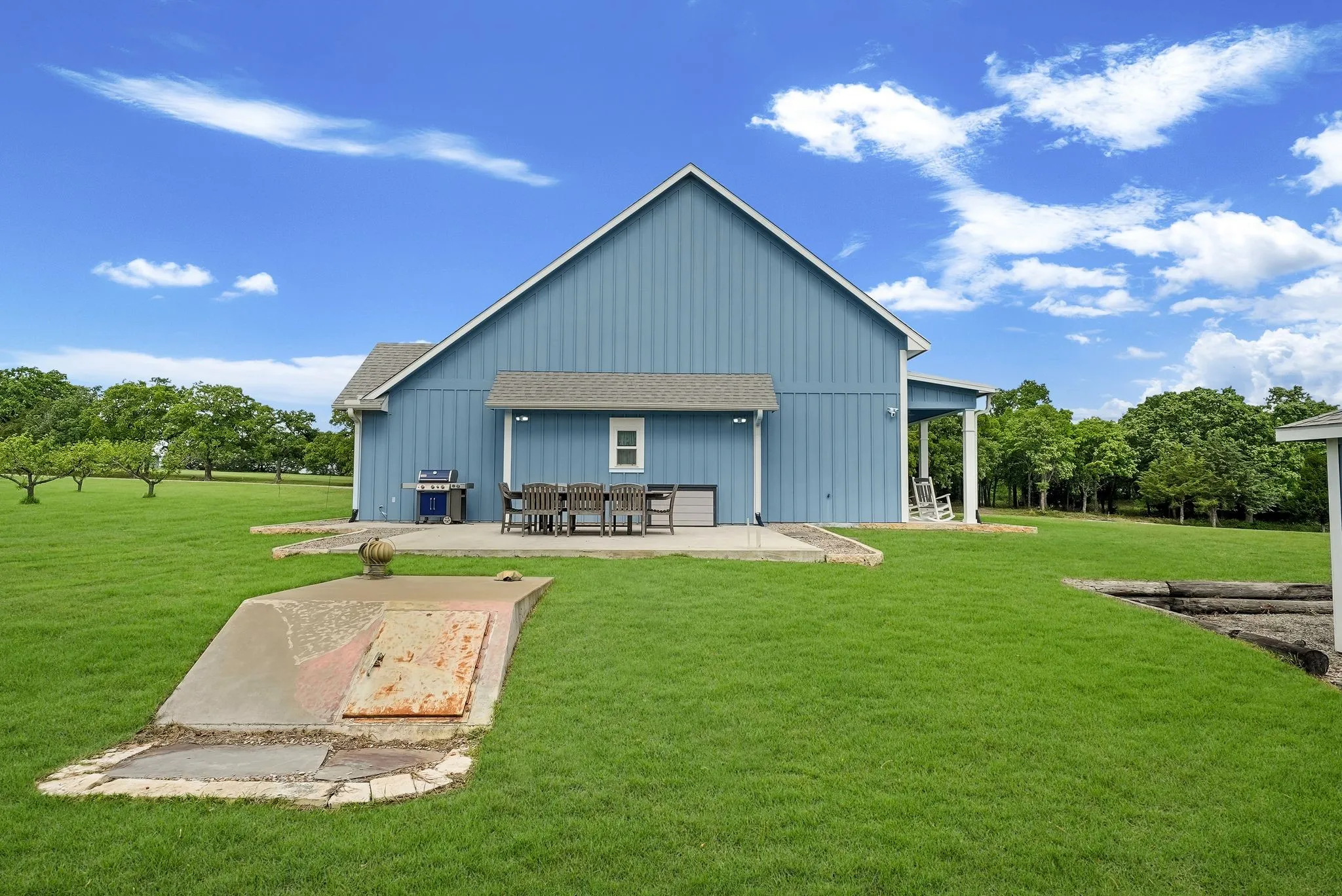 Single Family Residence For Sale in Montague County , 151 Faulkner Road, Sunset, Texas 76270, 3 Bedroom, 3 Bathroom, 2 Garage spaces, 2,955 Sqft, built in 2019, Preowned, mls#21245533, Real Estate Agent in Sunset, Homes For Sale in Montague county, Homes For Sale in Sunset, Realtor in Sunset Texas, Real Estate Brokerage Independent Realty Texas, Luminita Cordes Realtor