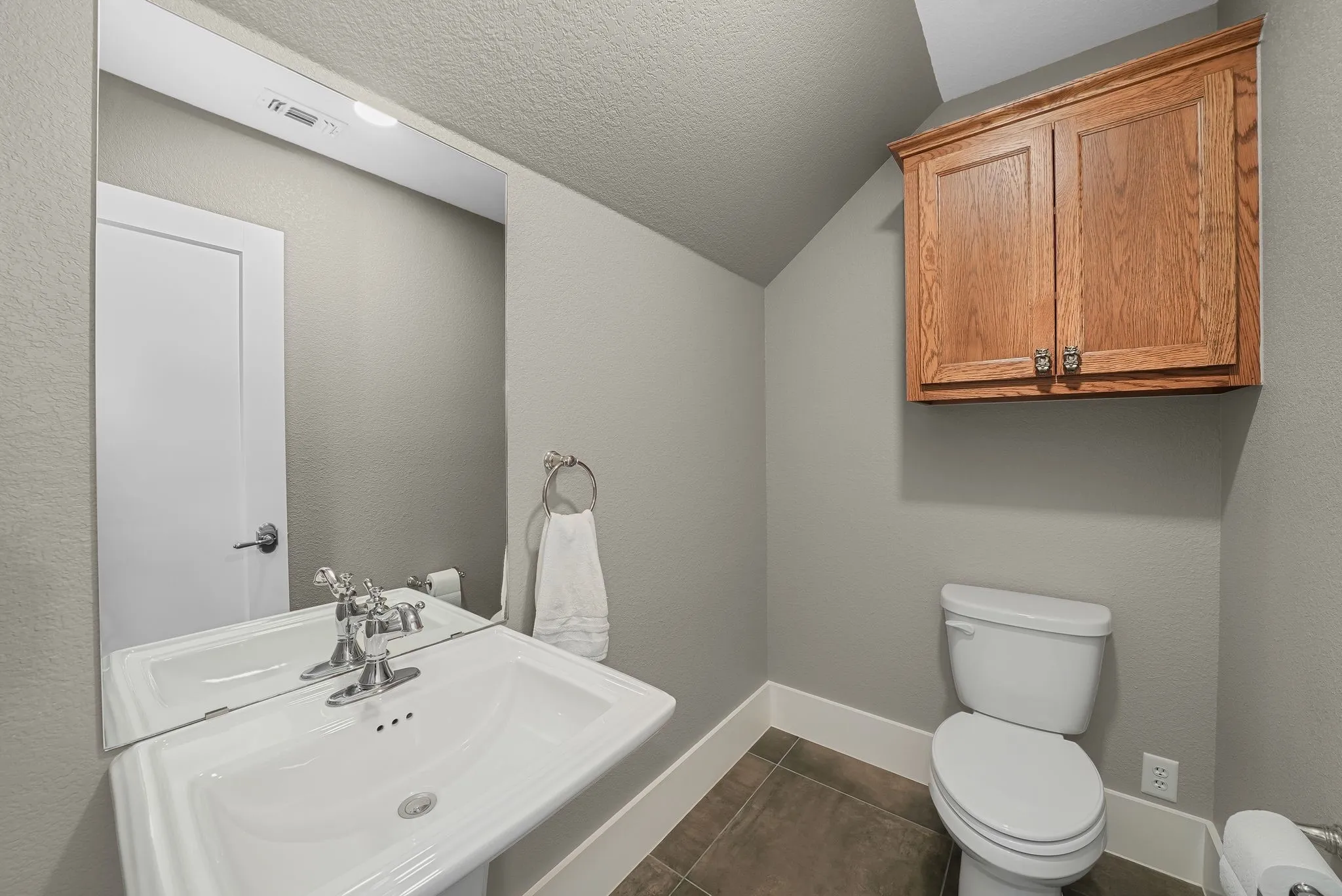 Single Family Residence For Sale in Montague County , 151 Faulkner Road, Sunset, Texas 76270, 3 Bedroom, 3 Bathroom, 2 Garage spaces, 2,955 Sqft, built in 2019, Preowned, mls#21245533, Real Estate Agent in Sunset, Homes For Sale in Montague county, Homes For Sale in Sunset, Realtor in Sunset Texas, Real Estate Brokerage Independent Realty Texas, Luminita Cordes Realtor