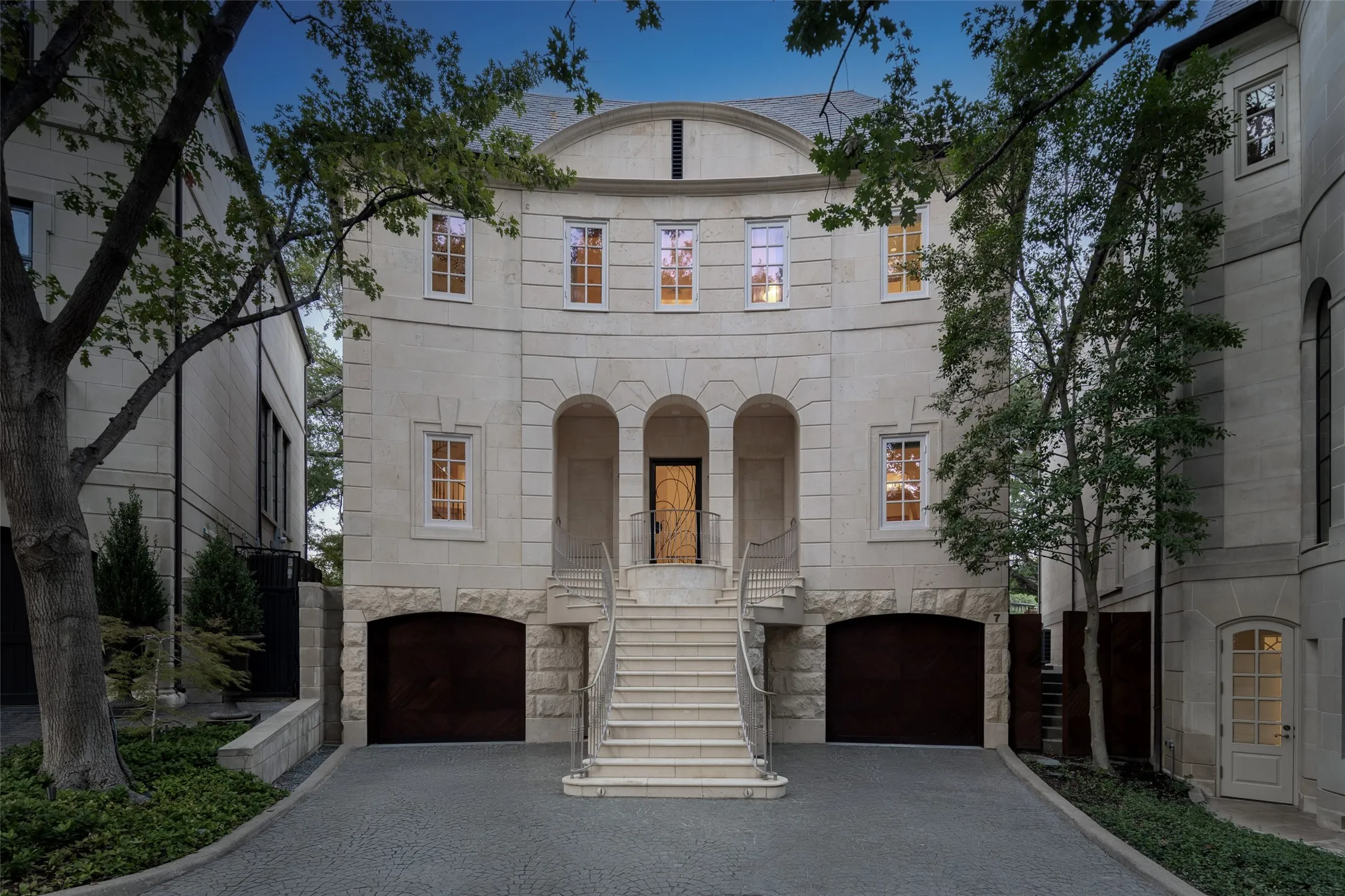 Single Family Residence For Sale in Dallas County , 3901 Turtle Creek Boulevard 7, Dallas, Texas 75219, 3 Bedroom, 6 Bathroom, 2 Garage spaces, 6,792 Sqft, built in 1997, Preowned, mls#21232424, Real Estate Agent in Dallas, Homes For Sale in Dallas county, Homes For Sale in Dallas, Realtor in Dallas Texas, Real Estate Brokerage Independent Realty Texas, Luminita Cordes Realtor