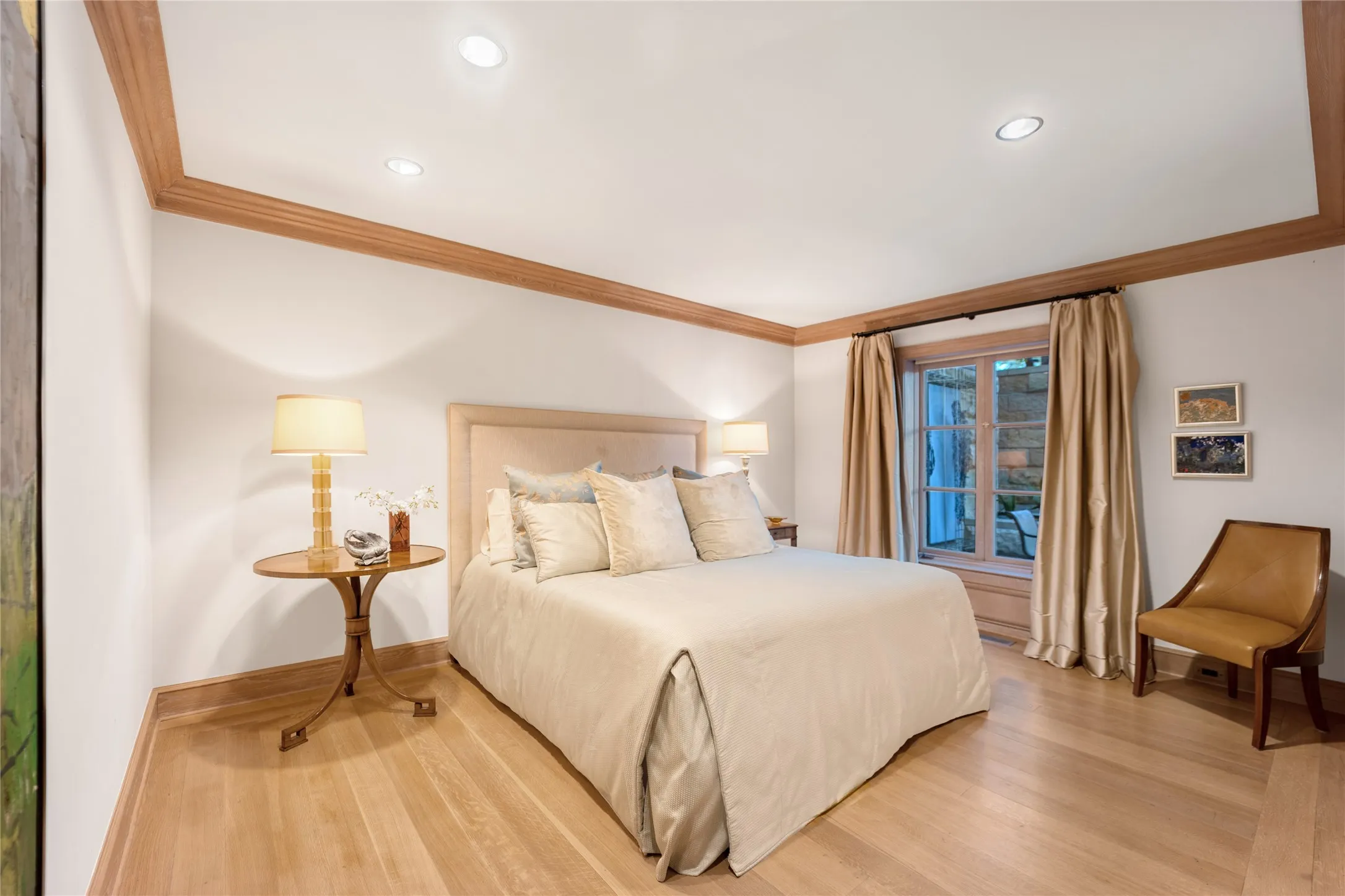 Single Family Residence For Sale in Dallas County , 3901 Turtle Creek Boulevard 7, Dallas, Texas 75219, 3 Bedroom, 6 Bathroom, 2 Garage spaces, 6,792 Sqft, built in 1997, Preowned, mls#21232424, Real Estate Agent in Dallas, Homes For Sale in Dallas county, Homes For Sale in Dallas, Realtor in Dallas Texas, Real Estate Brokerage Independent Realty Texas, Luminita Cordes Realtor