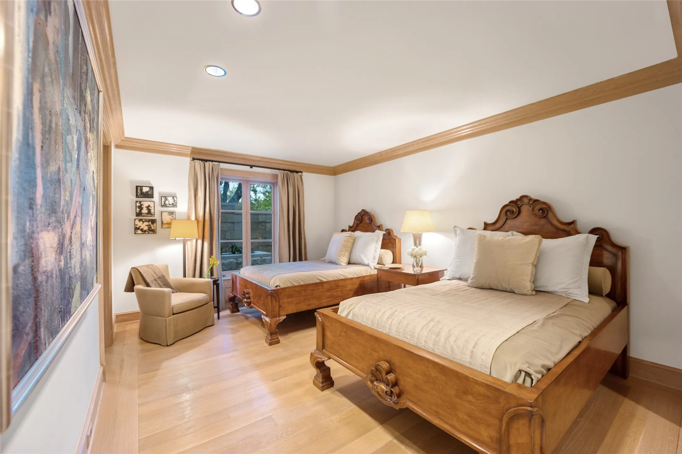 Single Family Residence For Sale in Dallas County , 3901 Turtle Creek Boulevard 7, Dallas, Texas 75219, 3 Bedroom, 6 Bathroom, 2 Garage spaces, 6,792 Sqft, built in 1997, Preowned, mls#21232424, Real Estate Agent in Dallas, Homes For Sale in Dallas county, Homes For Sale in Dallas, Realtor in Dallas Texas, Real Estate Brokerage Independent Realty Texas, Luminita Cordes Realtor