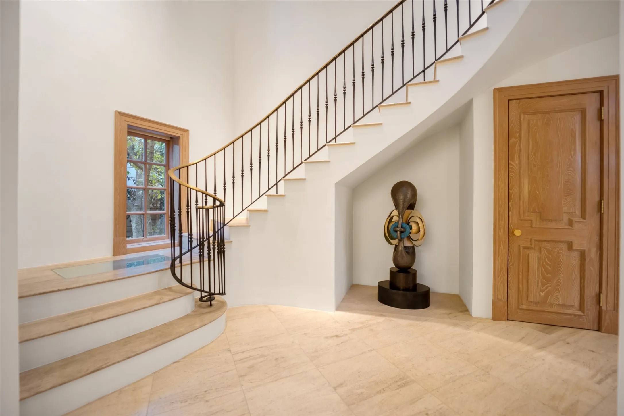 Single Family Residence For Sale in Dallas County , 3901 Turtle Creek Boulevard 7, Dallas, Texas 75219, 3 Bedroom, 6 Bathroom, 2 Garage spaces, 6,792 Sqft, built in 1997, Preowned, mls#21232424, Real Estate Agent in Dallas, Homes For Sale in Dallas county, Homes For Sale in Dallas, Realtor in Dallas Texas, Real Estate Brokerage Independent Realty Texas, Luminita Cordes Realtor