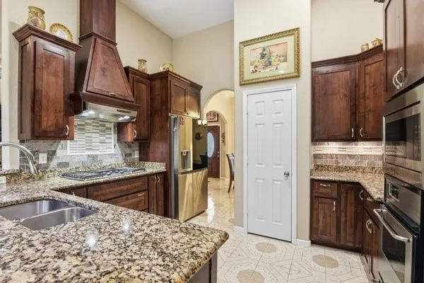 Single Family Residence For Sale in Denton County , 25452 Williams Drive, Justin, Texas 76247, 4 Bedroom, 3 Bathroom, 2 Garage spaces, 2,349 Sqft, built in 2014, Preowned, mls#21244088, Real Estate Agent in Justin, Homes For Sale in Denton county, Homes For Sale in Justin, Realtor in Justin Texas, Real Estate Brokerage Independent Realty Texas, Luminita Cordes Realtor